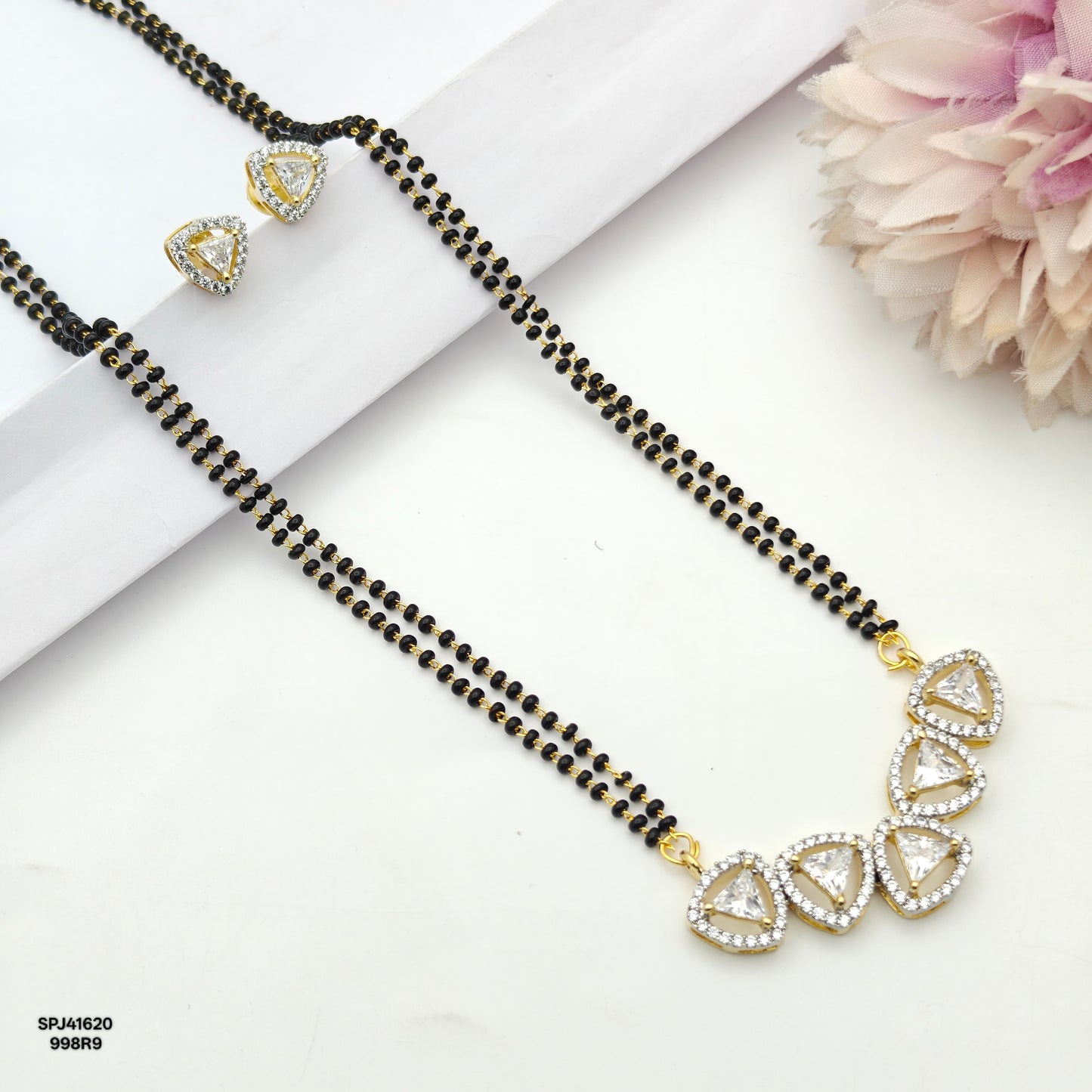 41620 GJ 5 Heart Shape Locket With 2 Line Black Beads Mala