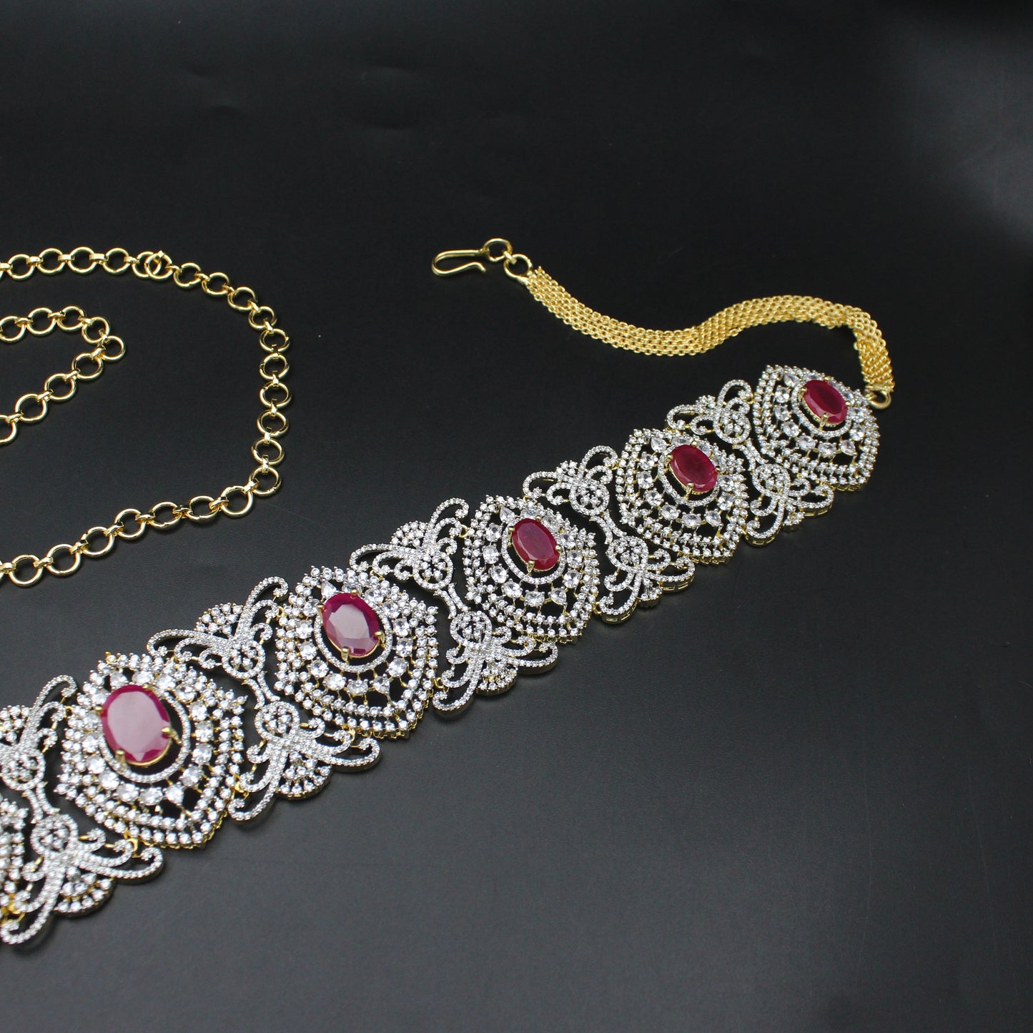 41708 GJ Broad Red Chain Vaddanam