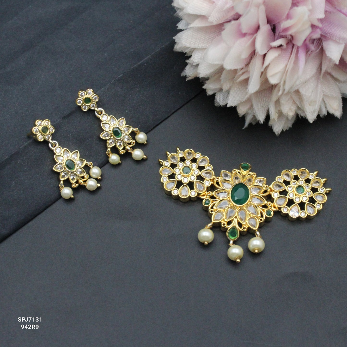 7131 Flower Circle CZ Pendant Set
