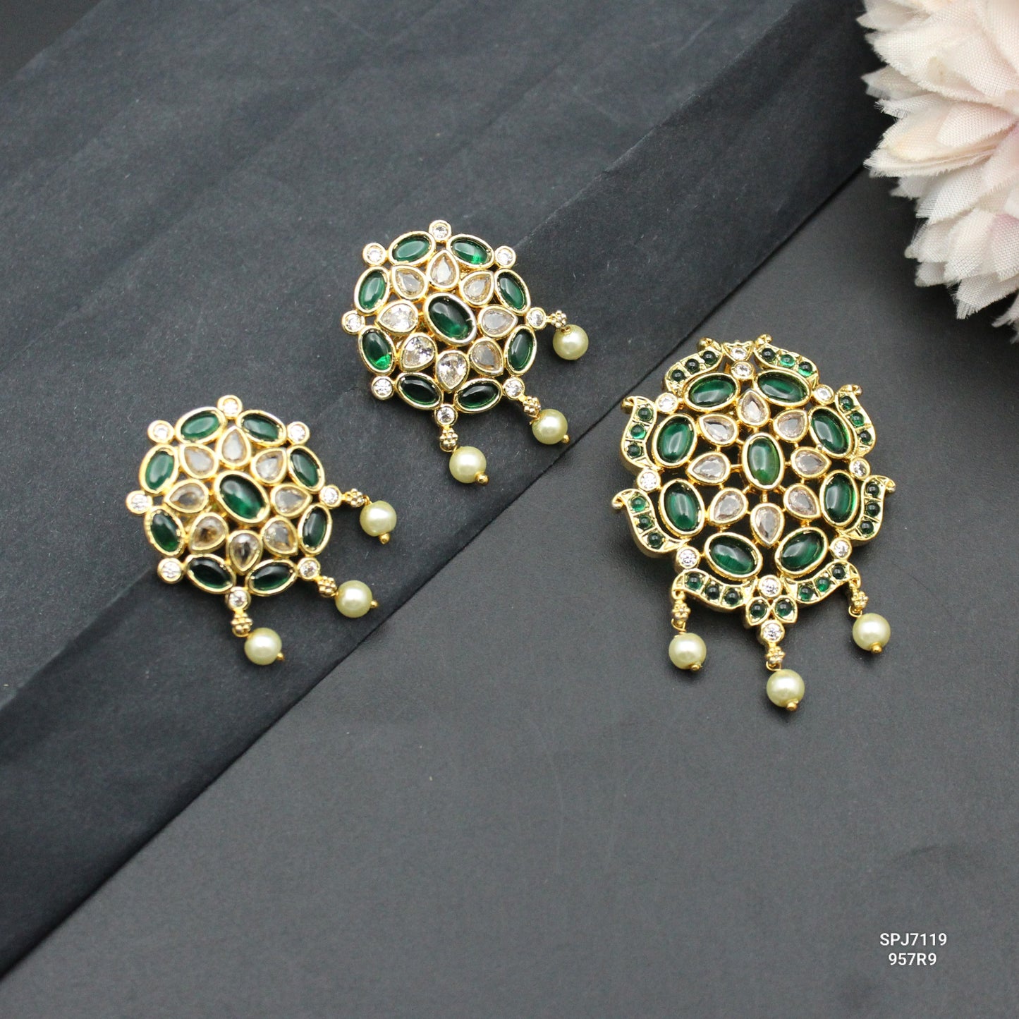 7119 Kempu Circle Shape Pendant Set