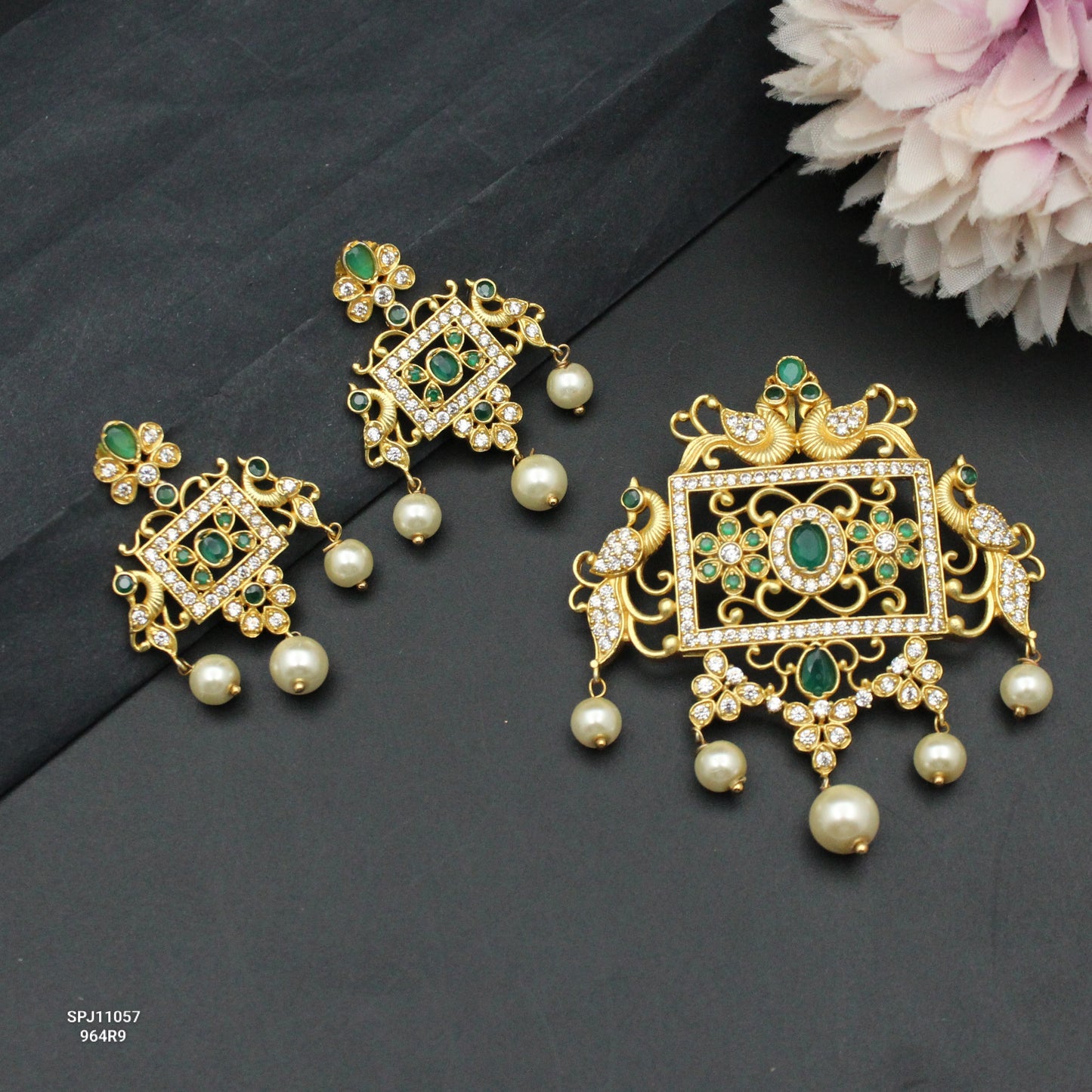 11057 Nakshi Peacock Green Pendant Set