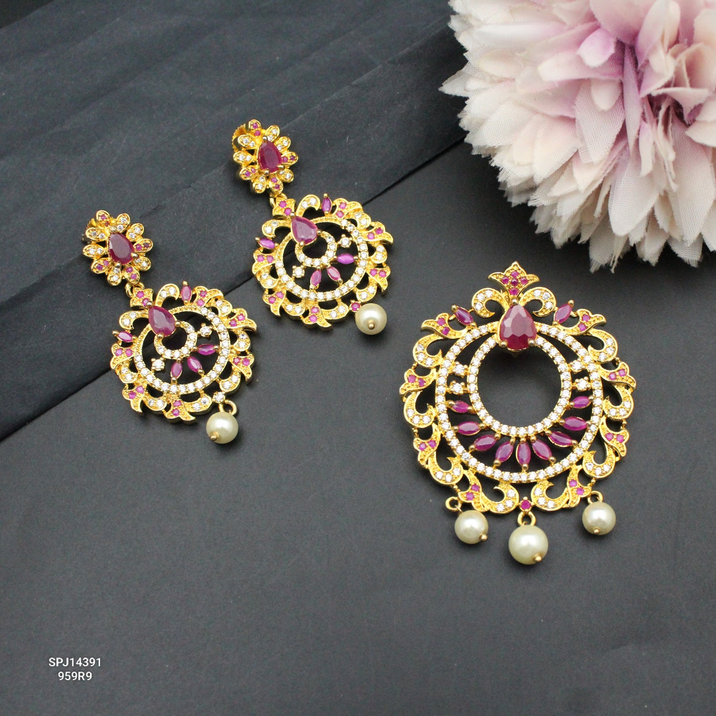 14391 CZ Red Pendent Set