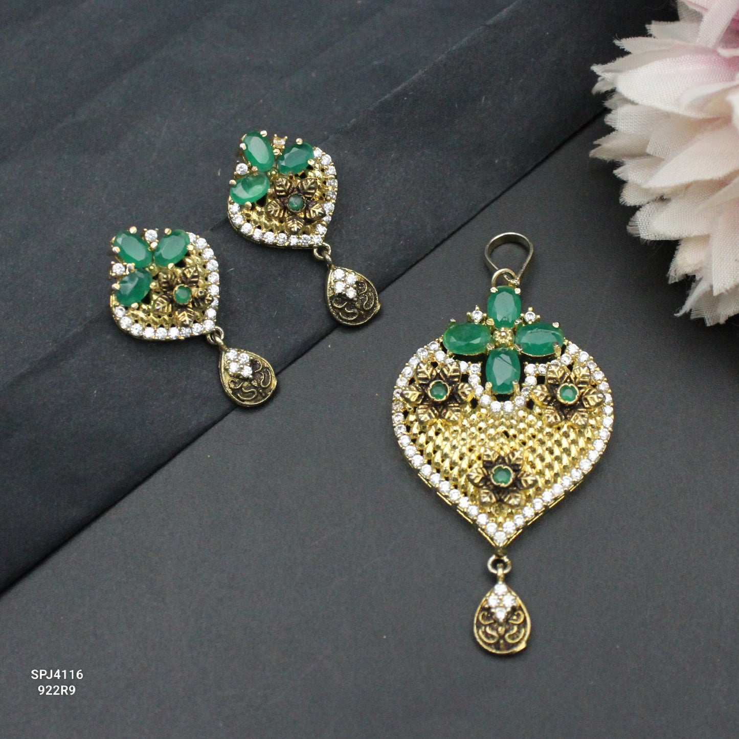 4116 CZ Flower Design Pendant Set
