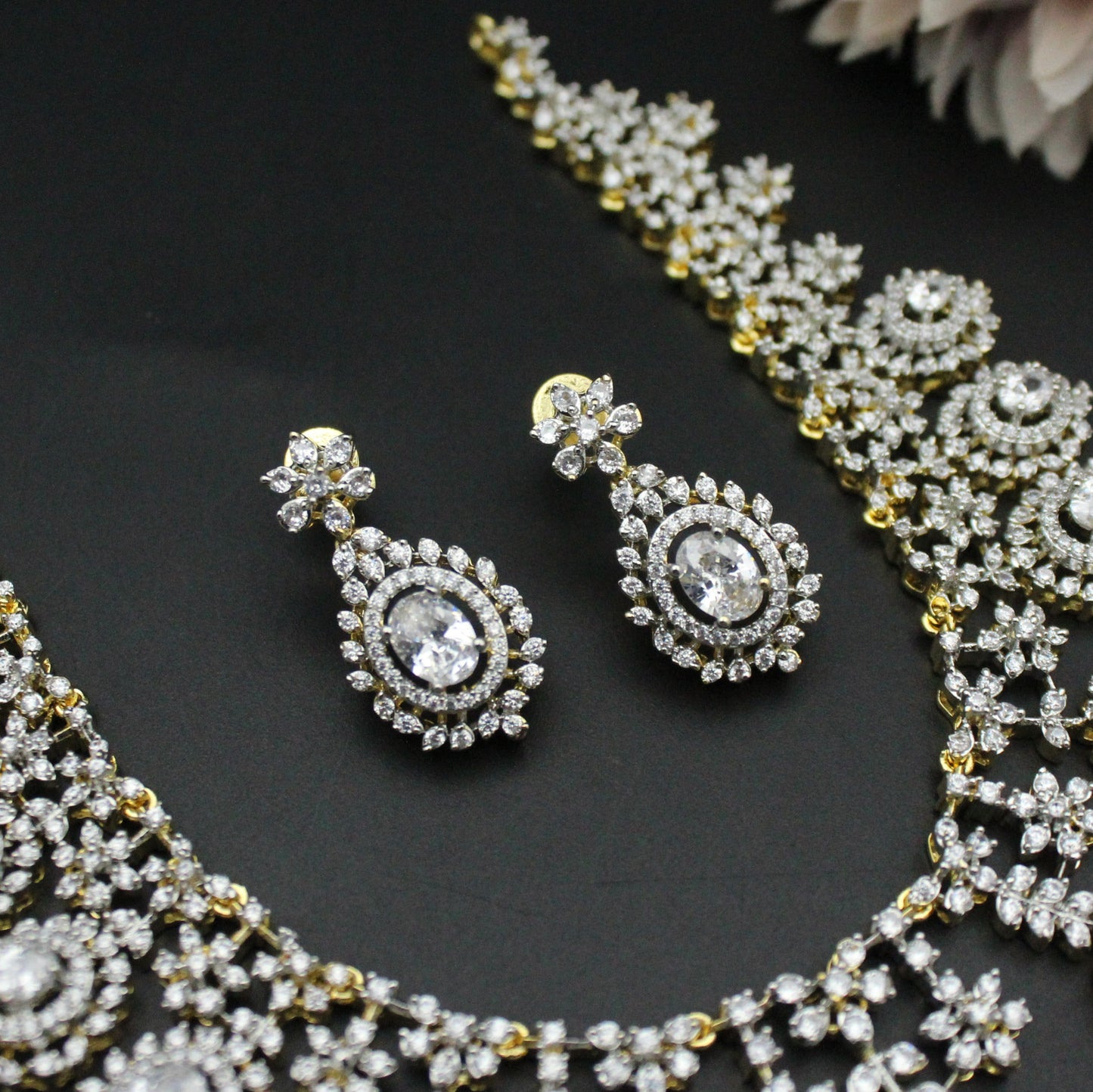 41882 GJ Full White Fancy Necklace Set With Screw Back Earrings