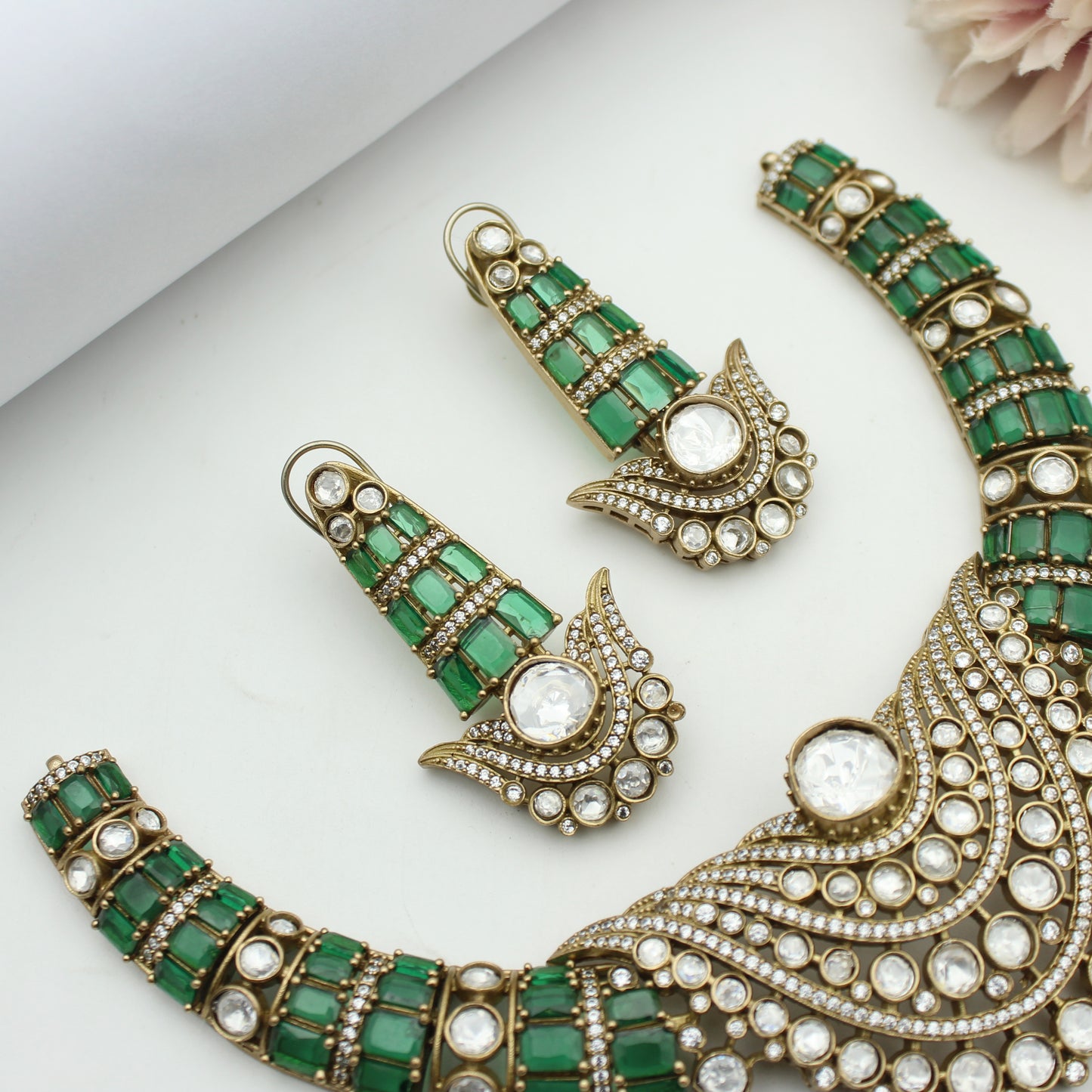 Victorian Moissanite Green Stone Kante With Push Back Earrings