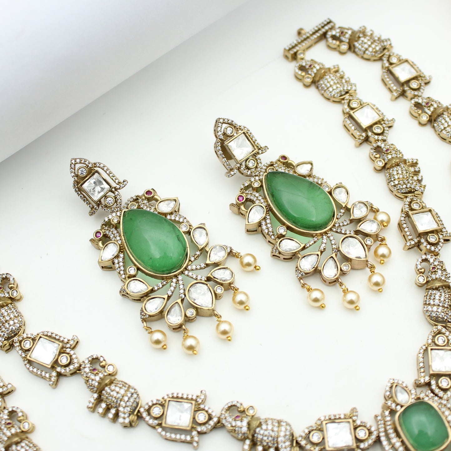 41875 Green Stone Moissanite Elephant Necklace Set With Push Back Earrings