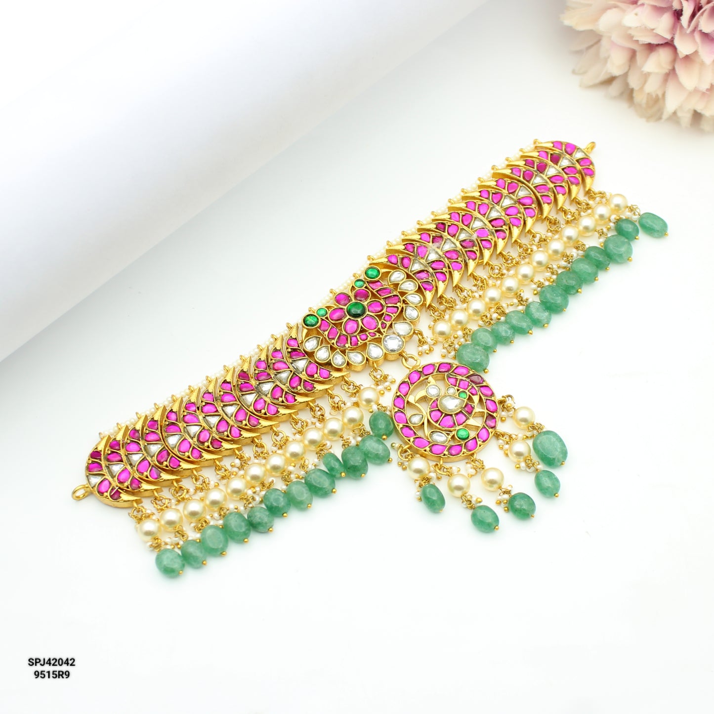 Jadav Flexible Choker