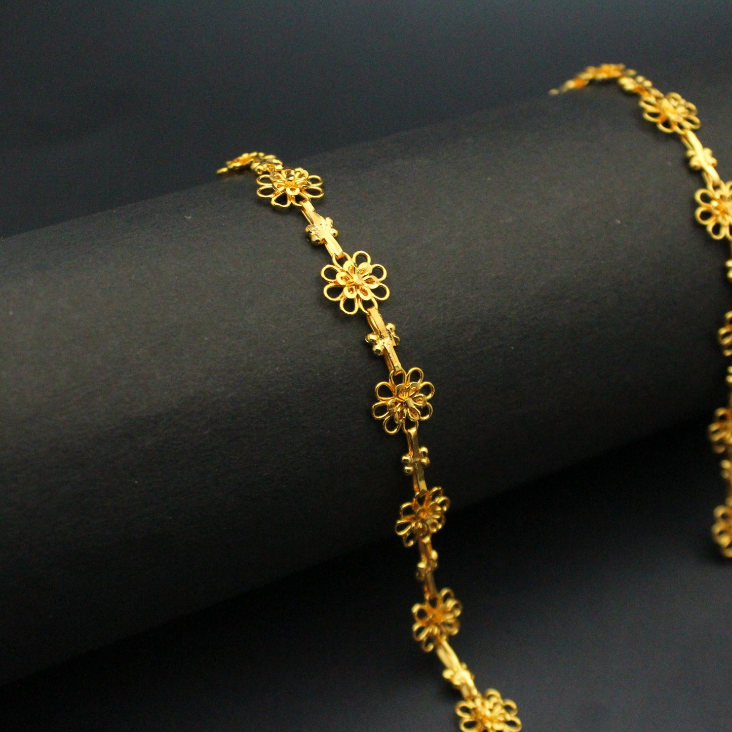 Gold Chain Flower 24"