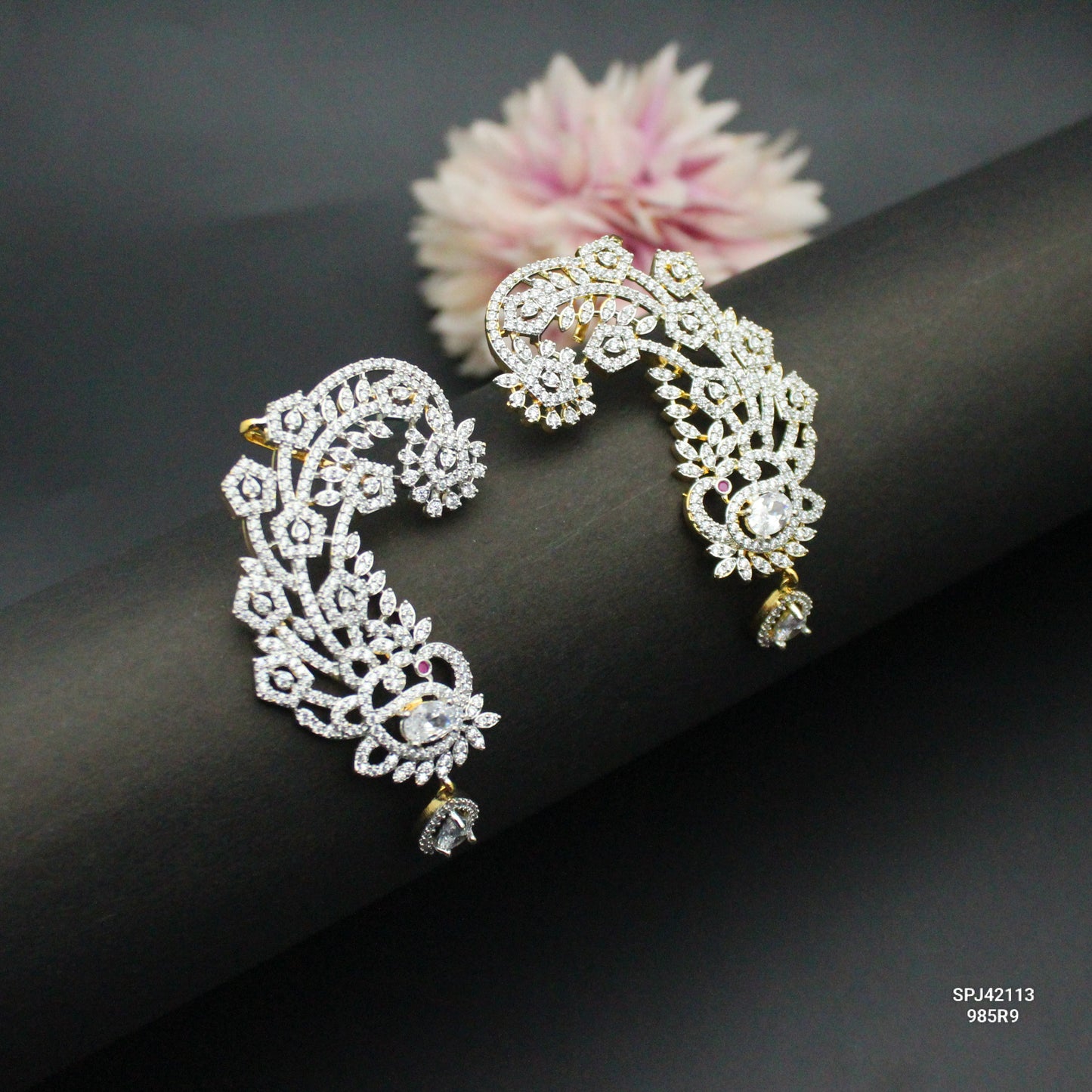 GJ Peacock Ear cuffs Full White