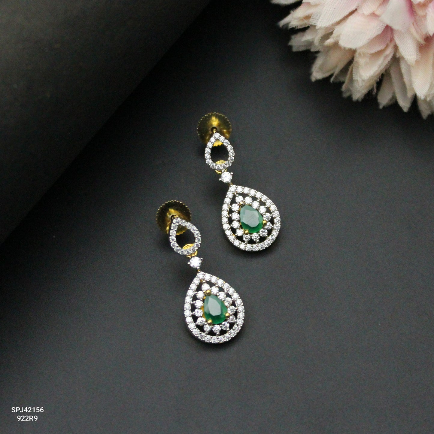 GJ Emerald Hangings Push Back