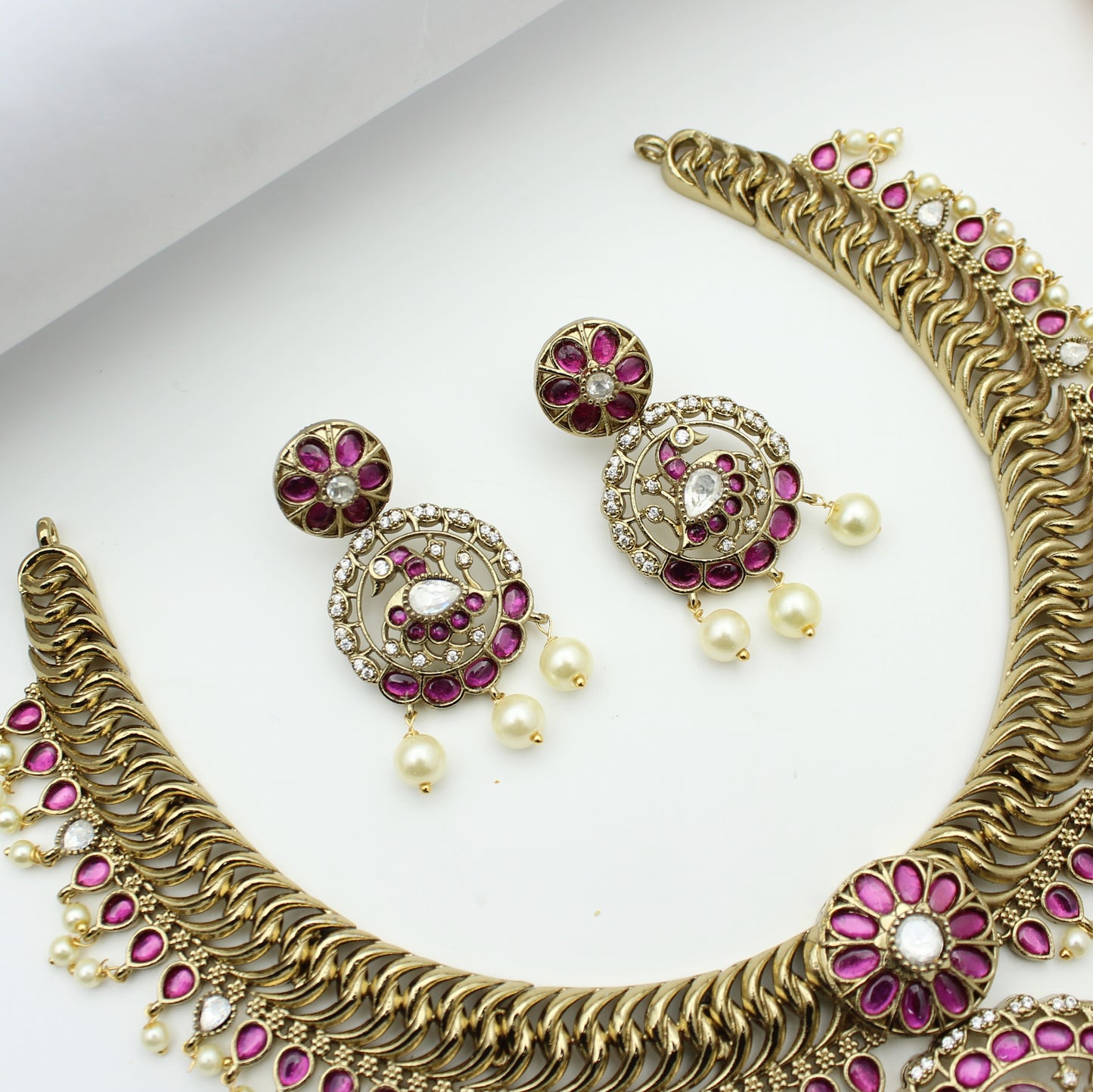 Victorian Jalebi Short Pink And Moissanite Stone Necklace With Push Back Earrings