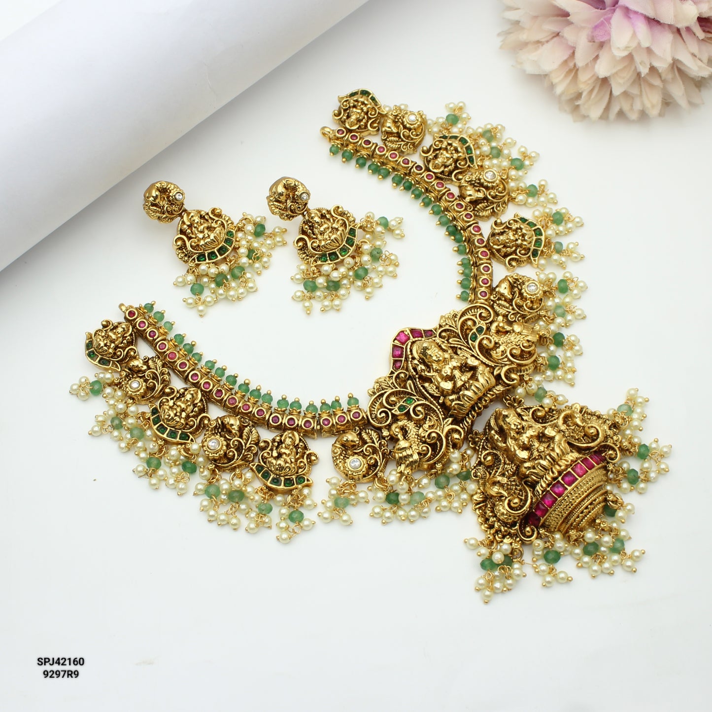 Nakshi Laxmi Short Necklace Set With Push Back Earrings