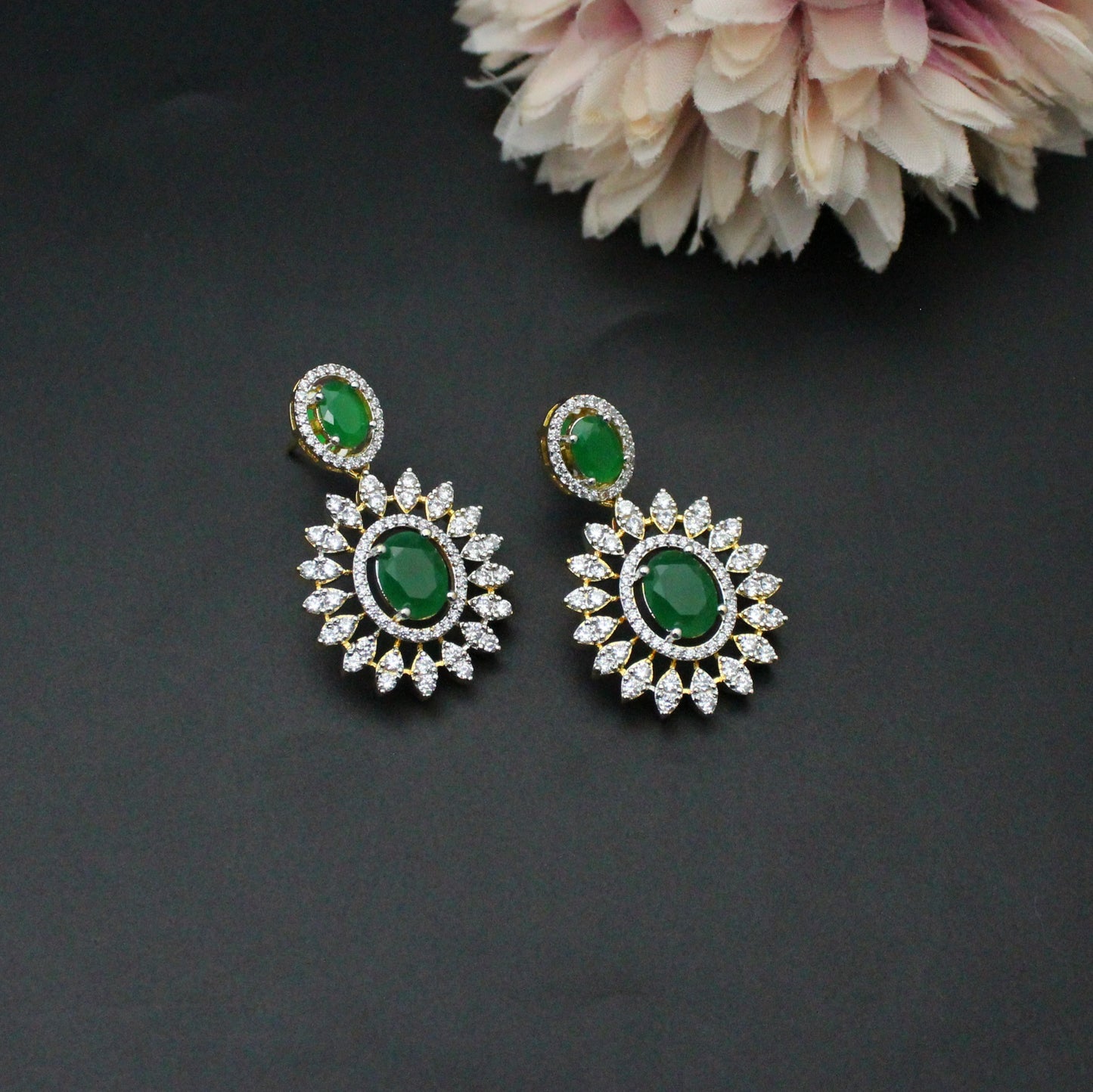 GJ Fancy Short Necklace Set Green With Push Back Earrings