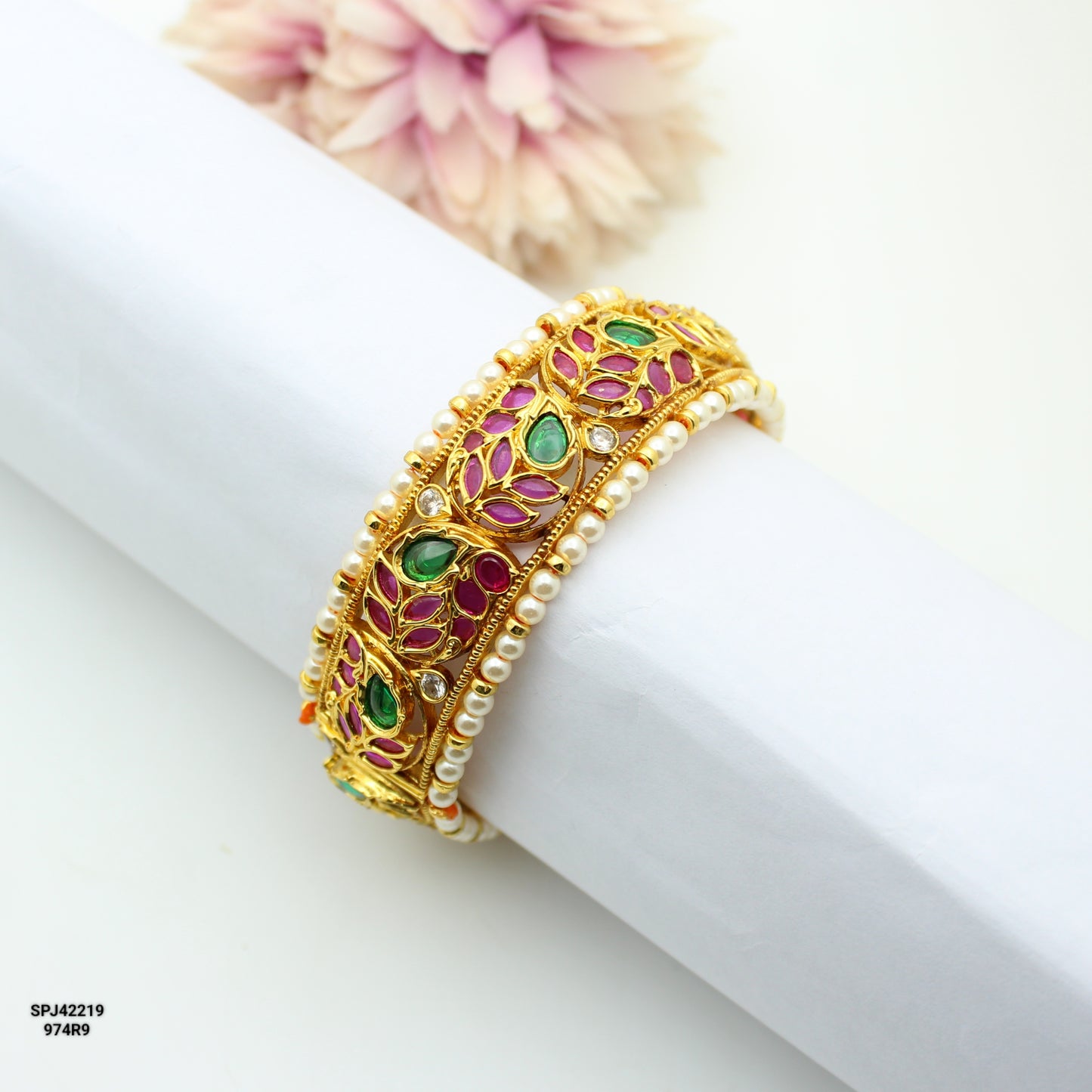 42219 Pota Stone Multi 1 Piece Openable Bangles 2'5