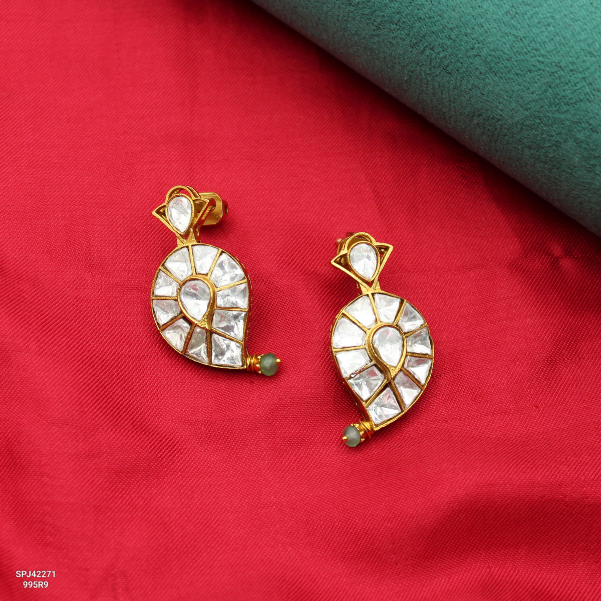 Jadau Kundan Full White Mango Studs With Screw Back 42271