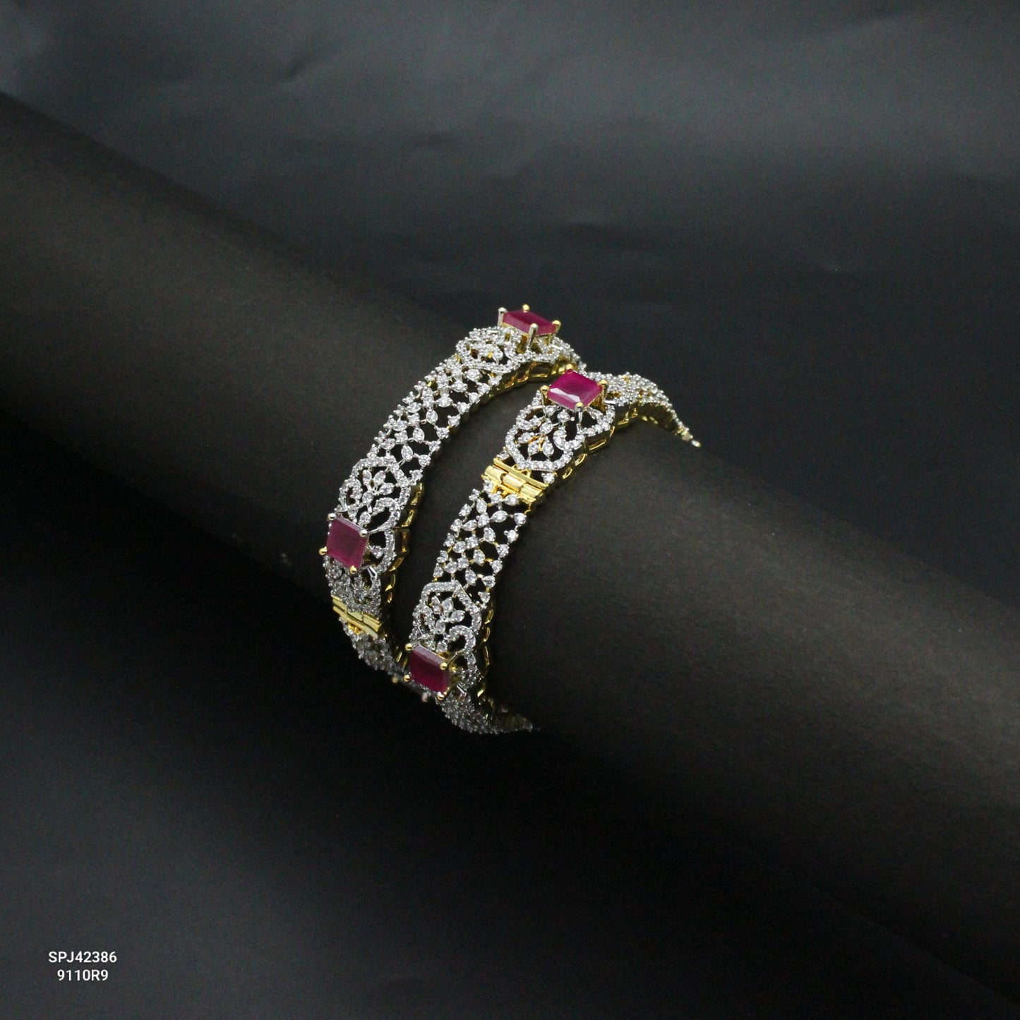 42386 GJ Openable Ruby Diamond Look Bangle