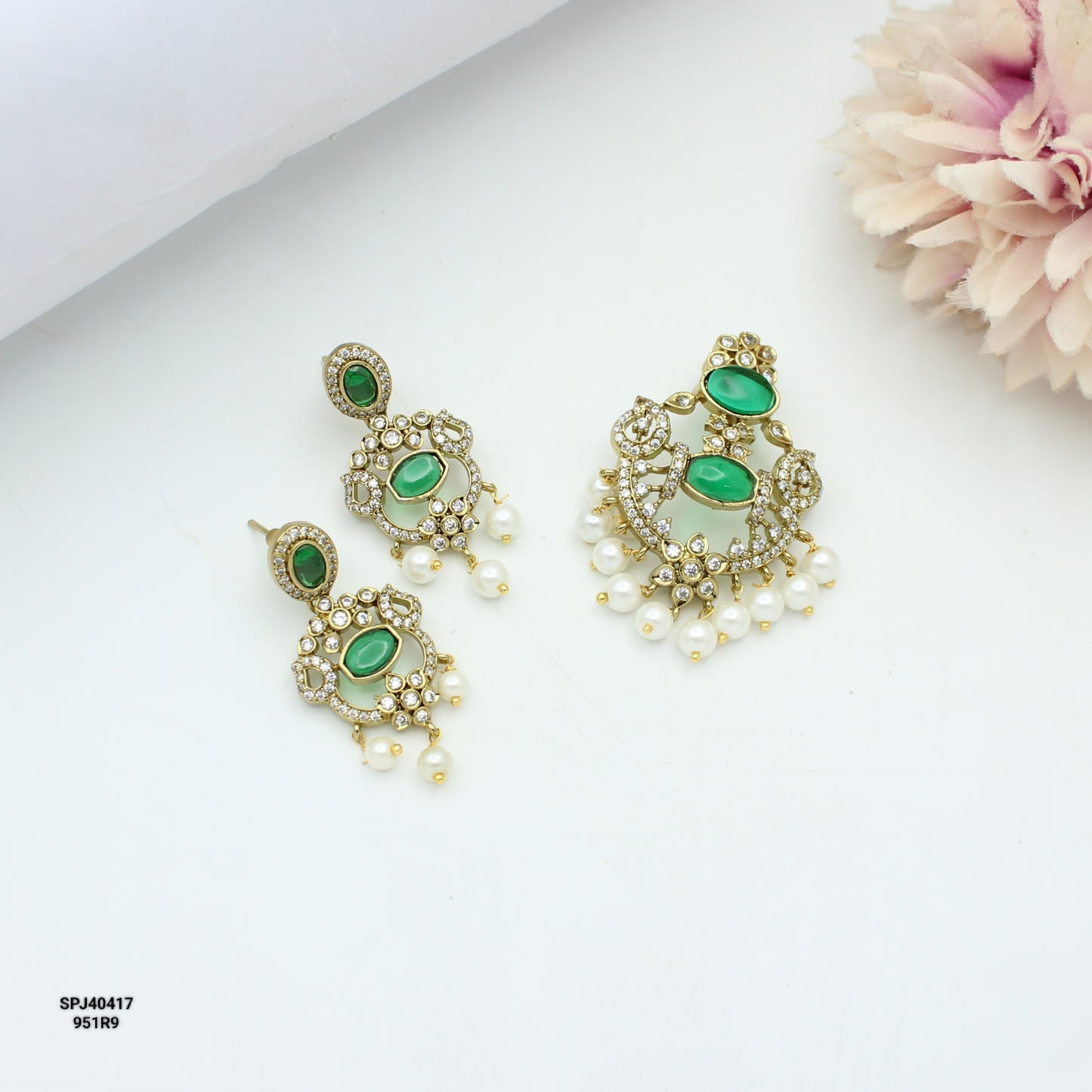 40417 Victorian Green Stone Pendant Set Openable Hook With Push Back Earrings