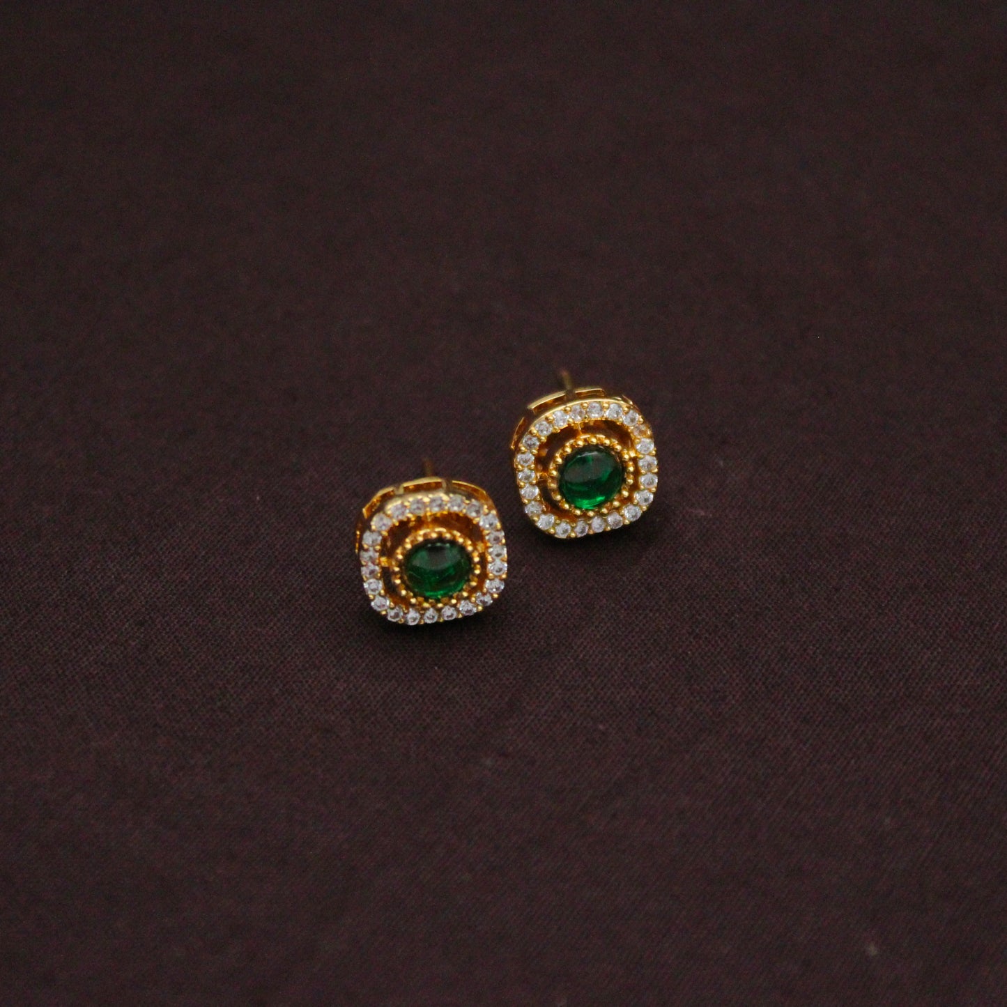 42445 Green Floral Pendant Set Push Back Earrings