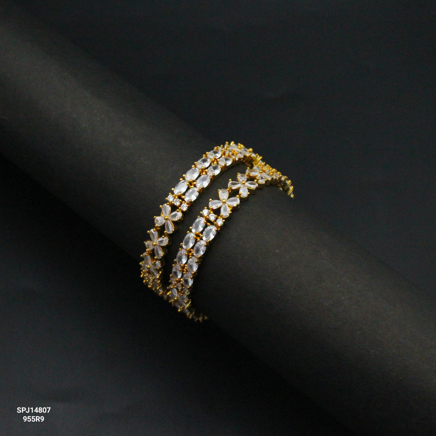 14807 White Flower Bangles 2'4