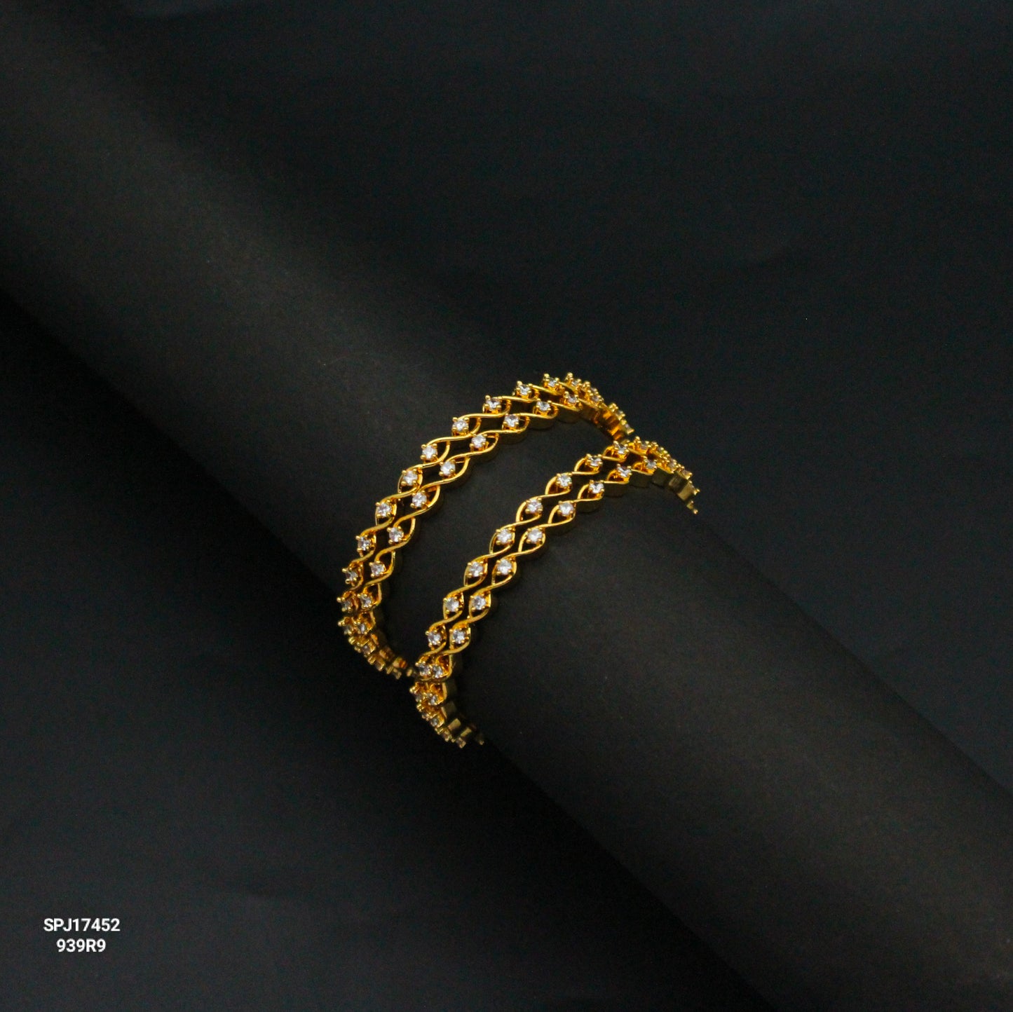 17452 Single Stone 4 White Bangles 2'4