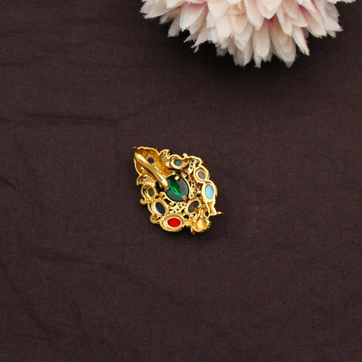 43033 Ganesh Navaratna Locket