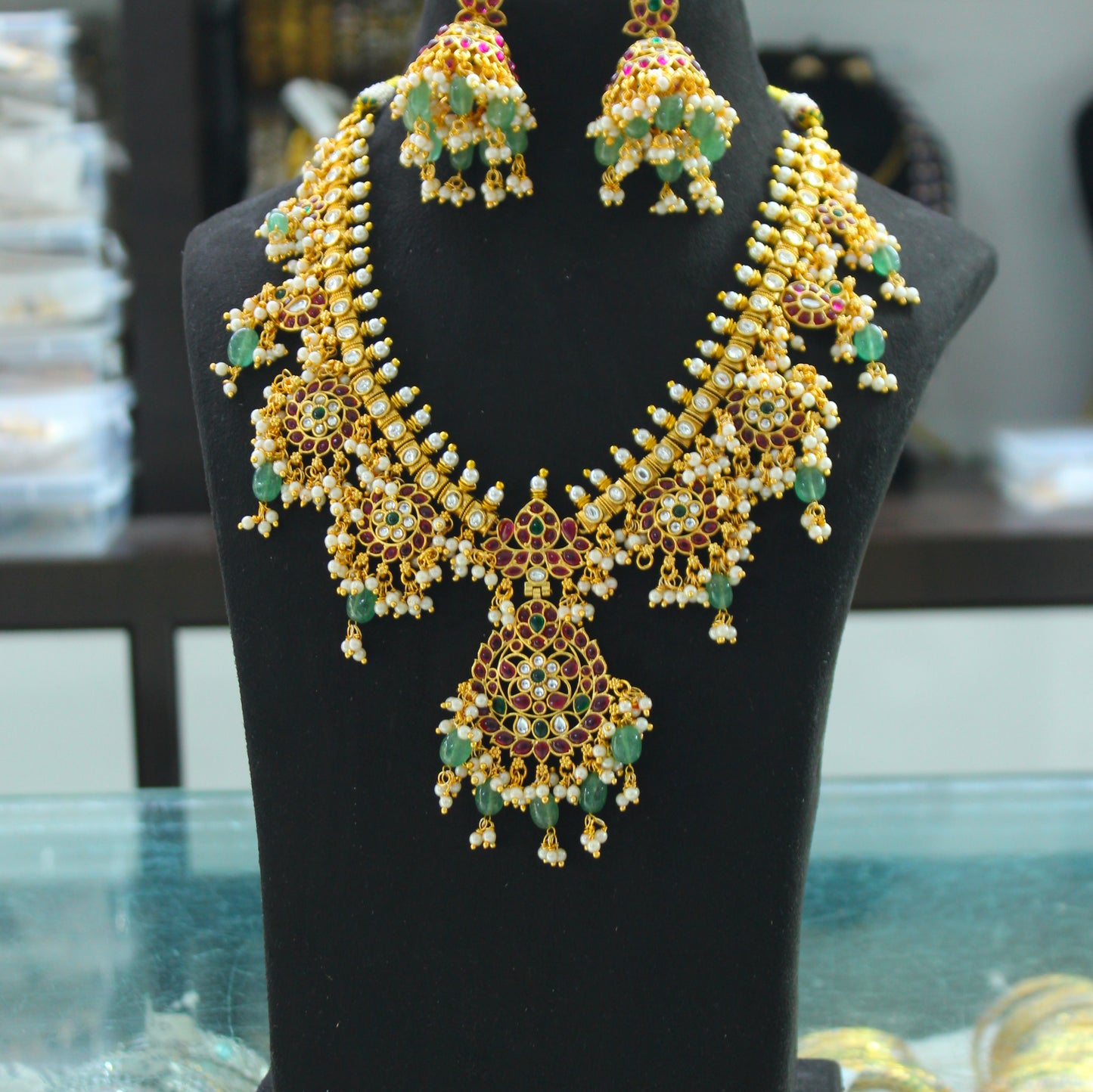 Pota Stone Guttapusalu Short Necklace Set with Push-Back Earrings – 42542