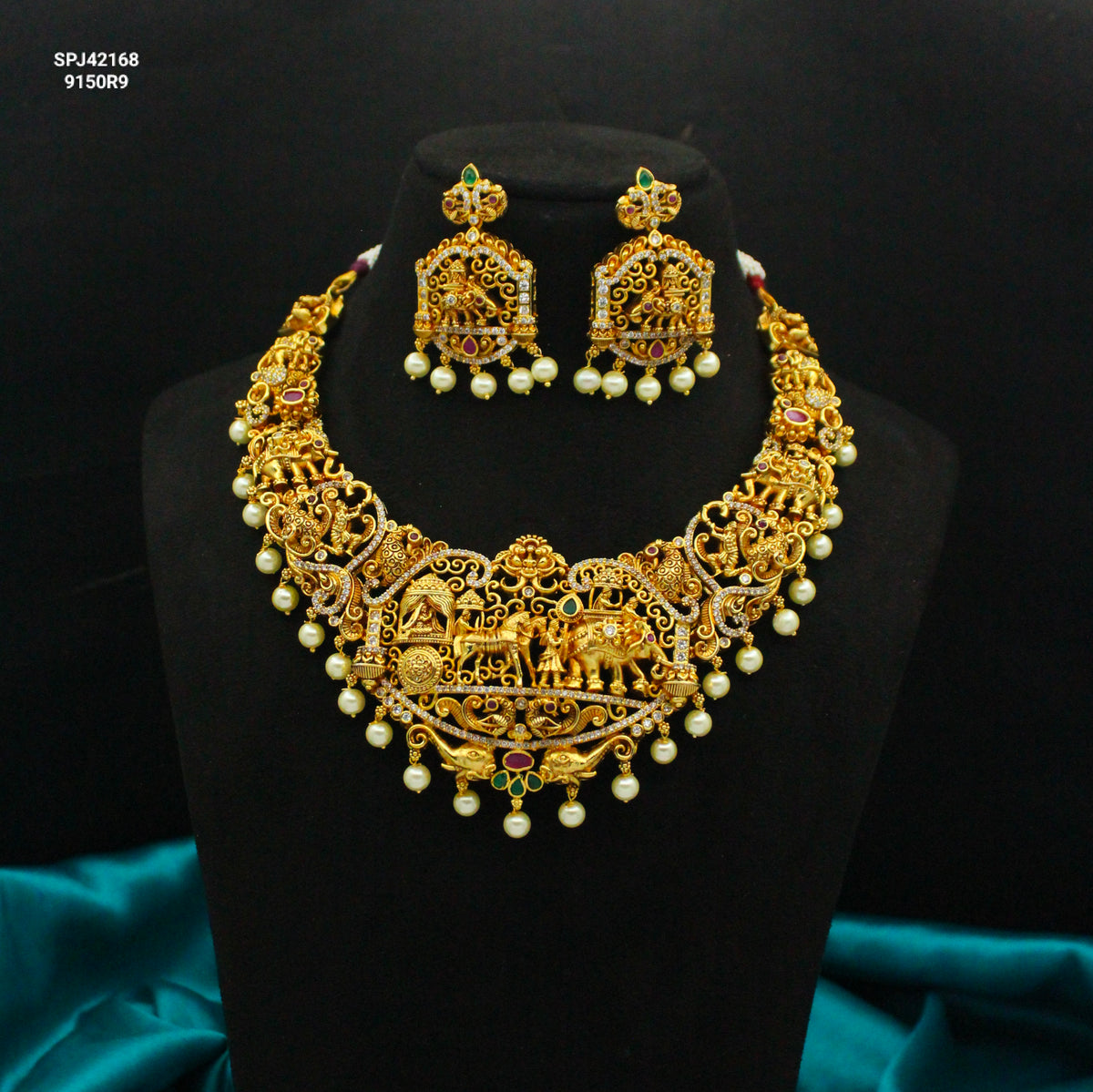 42168 Nakshi Necklace Short With Screw Back Earrings
