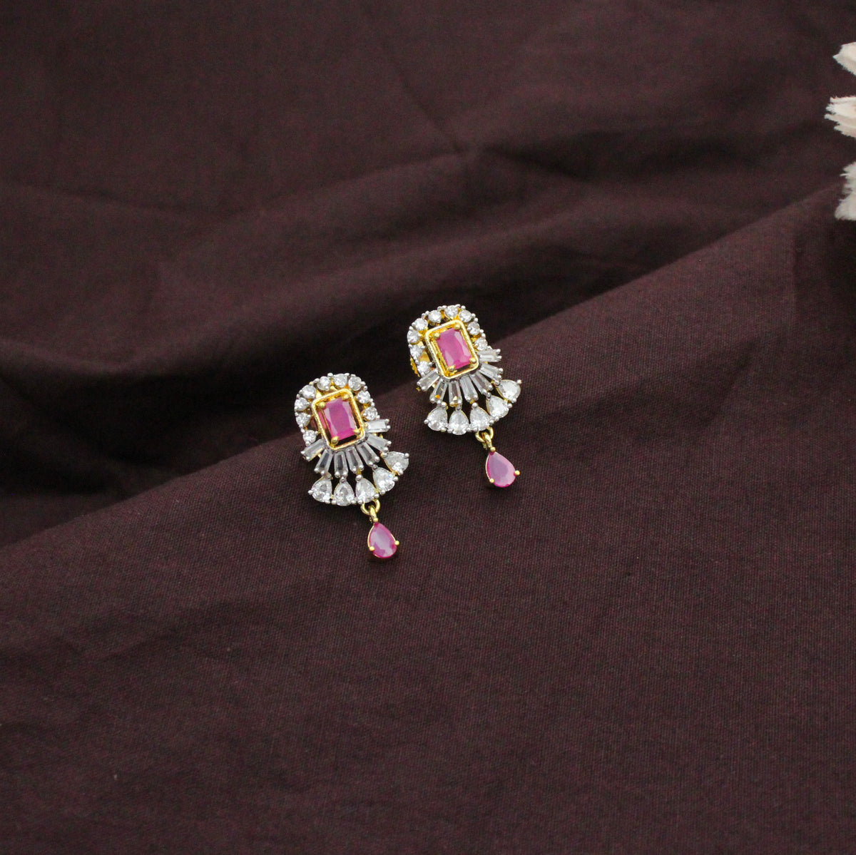 Diamond Look Square Stone Pendant Set