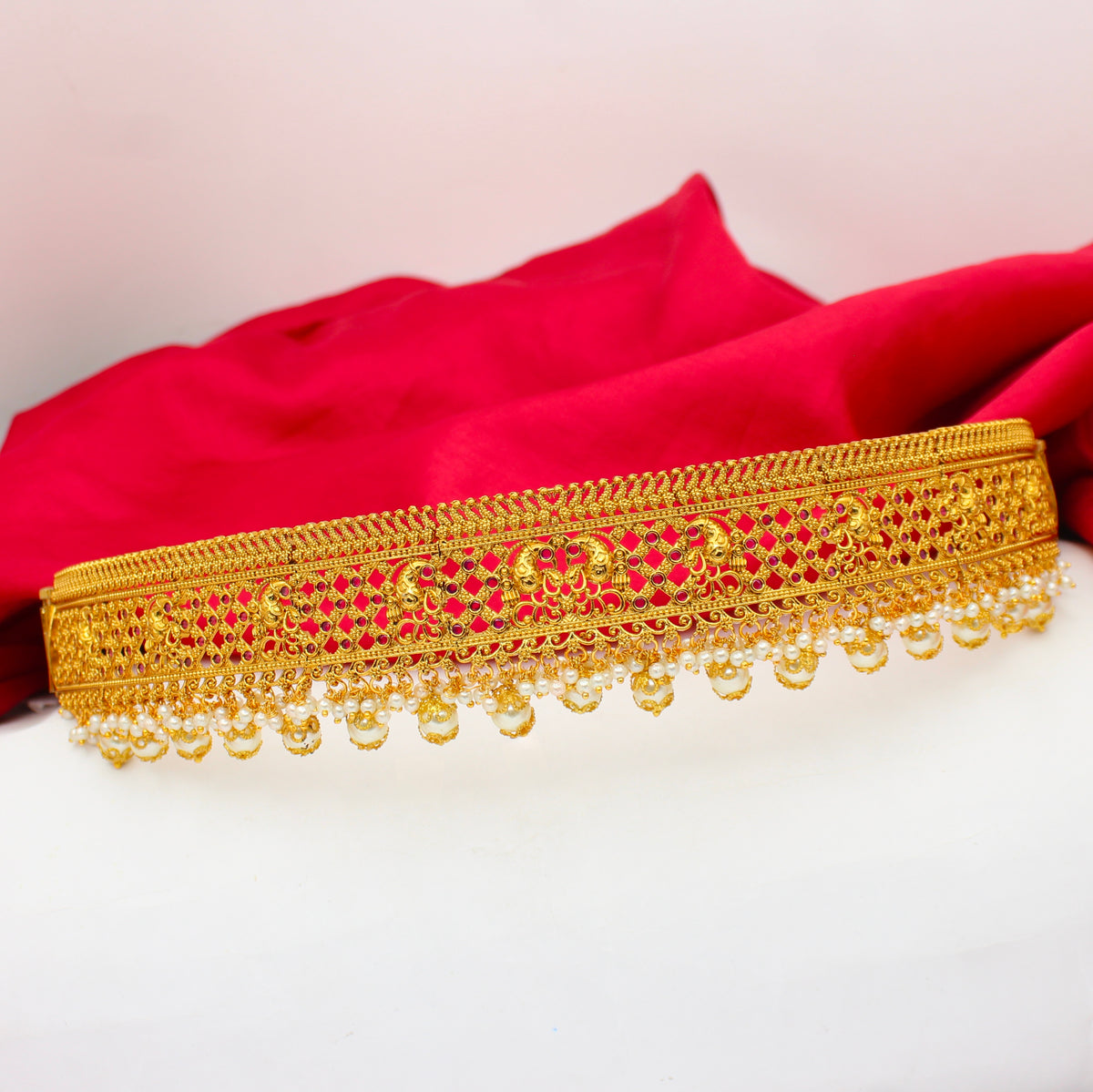 42434 Peacock Vaddanam with Pearls