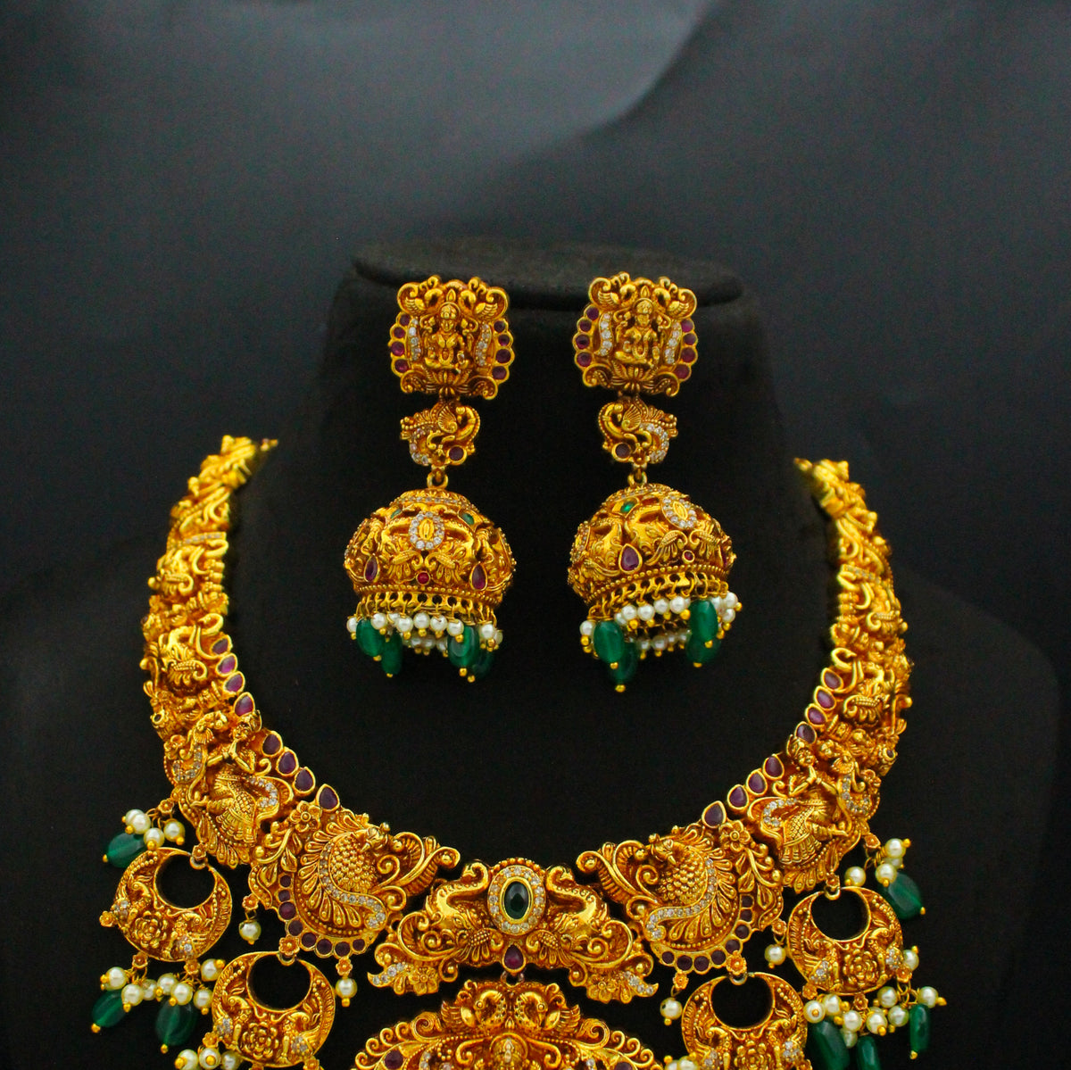 39604 Nakshi Laxmi Short Necklace Set With Screw Back Earrings
