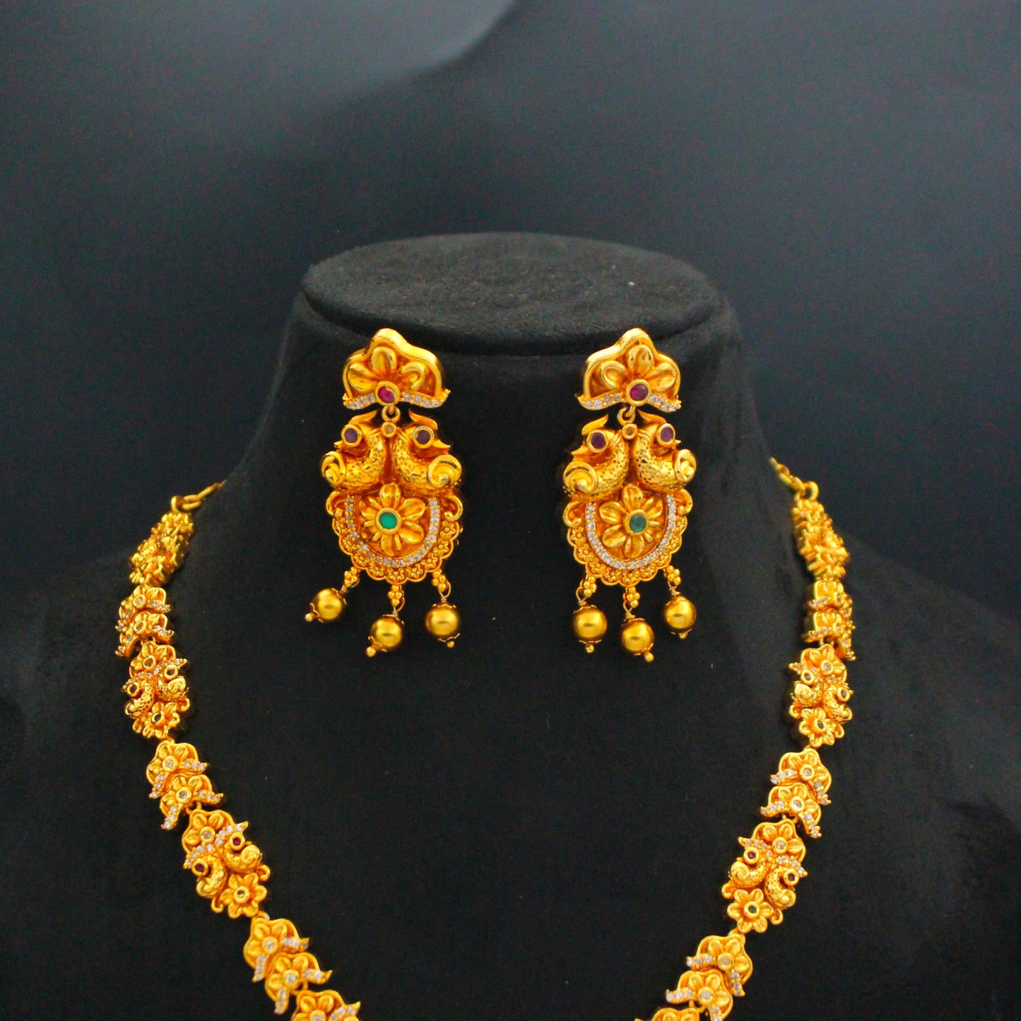 Lakshmi Matte Short Necklace with Golden Balls SP-9542