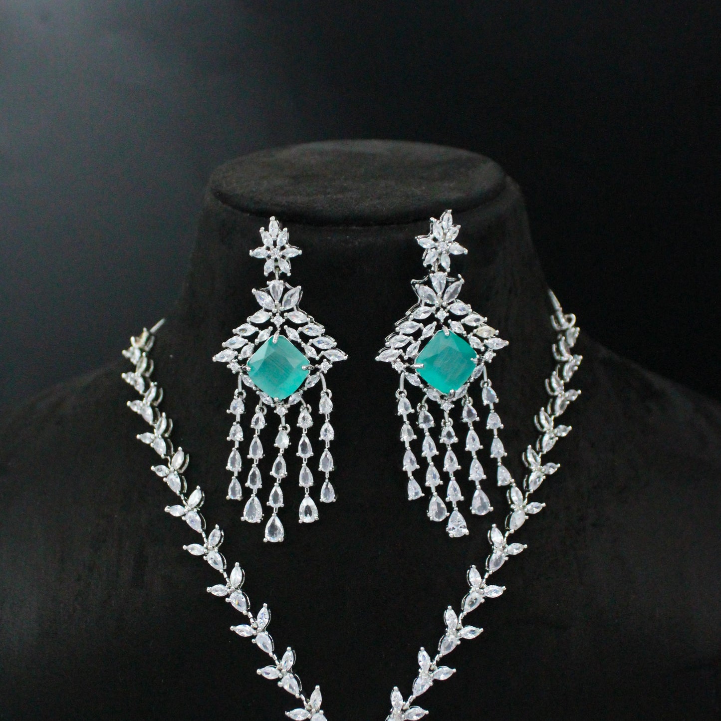 Platinum Mint Blue Hangings Short Necklace Set 38875