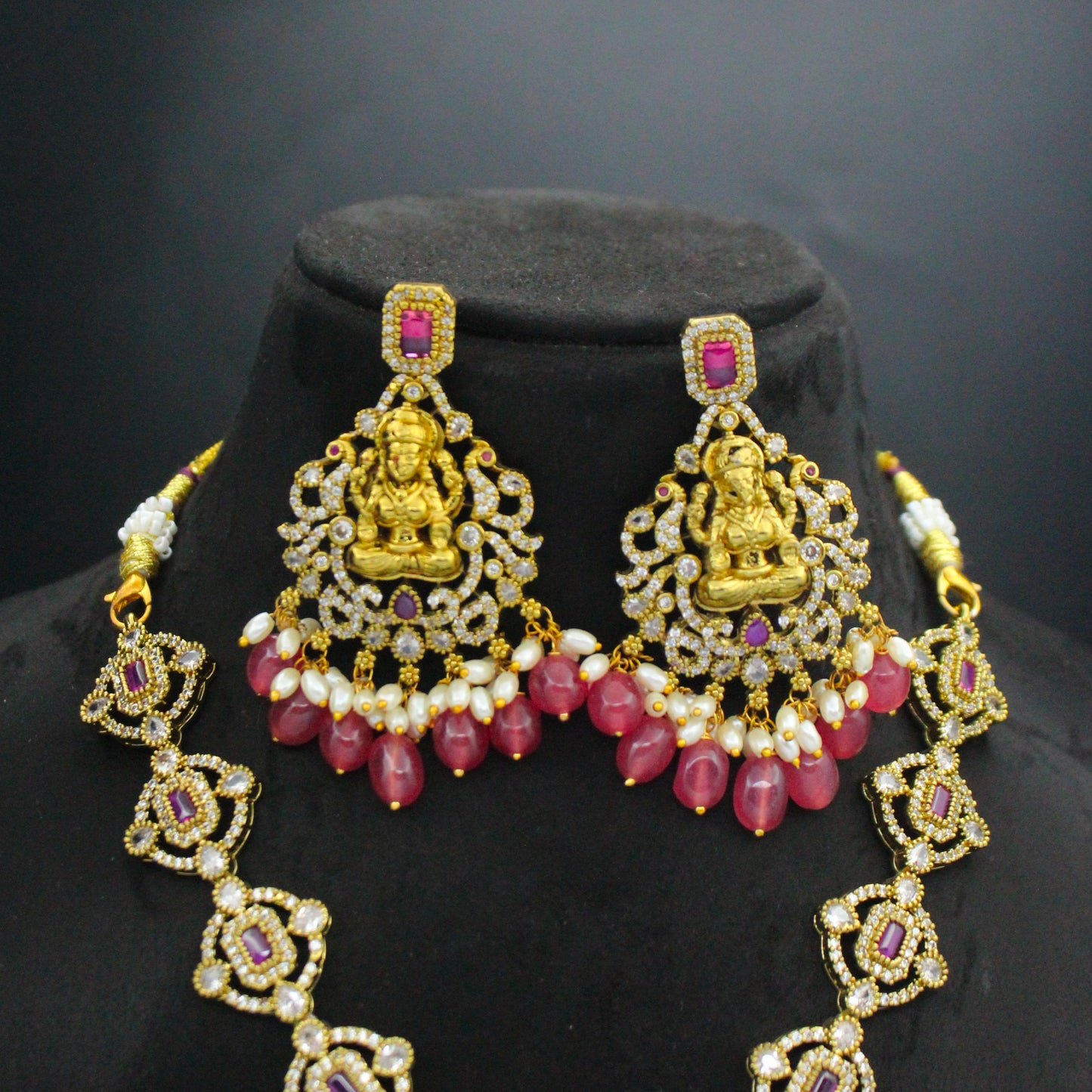 29517 Lakshmi Devi Victorian short necklace with rice pearls making