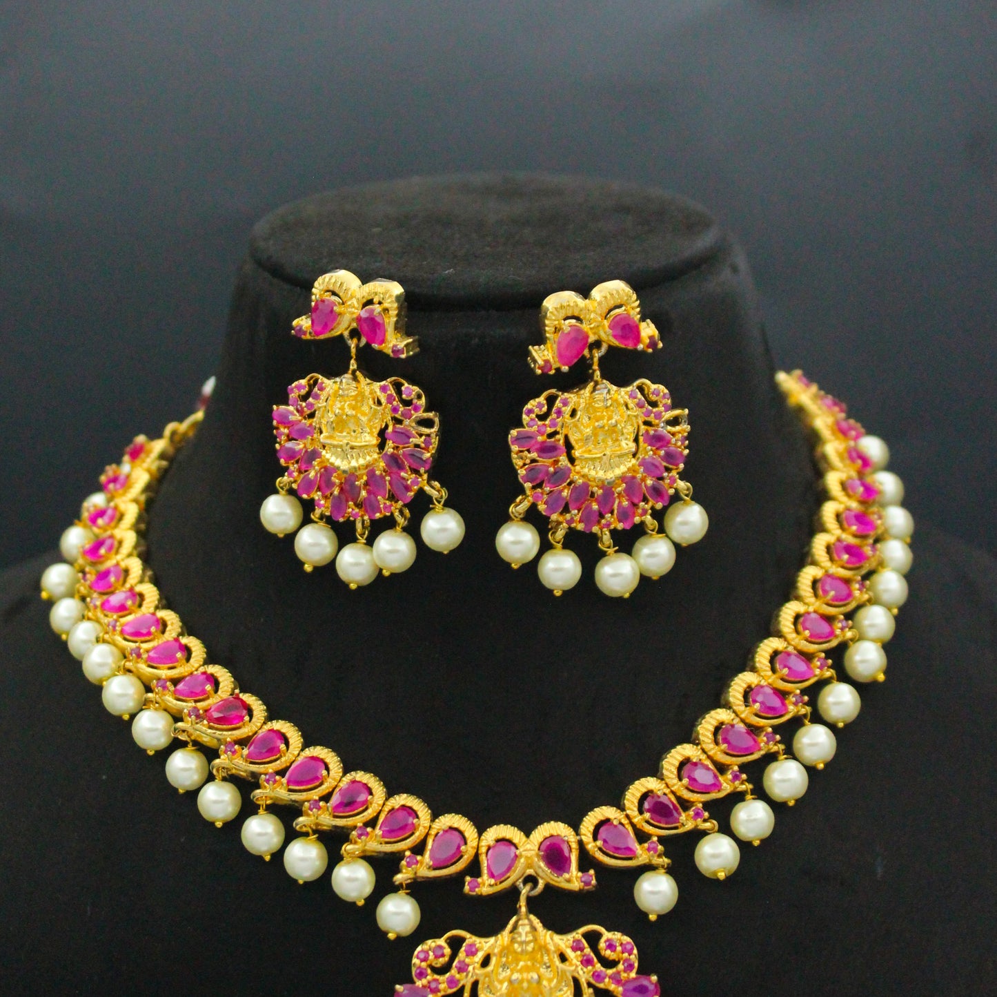 Lakshmi Red Gold Short Necklace Set SP-3293