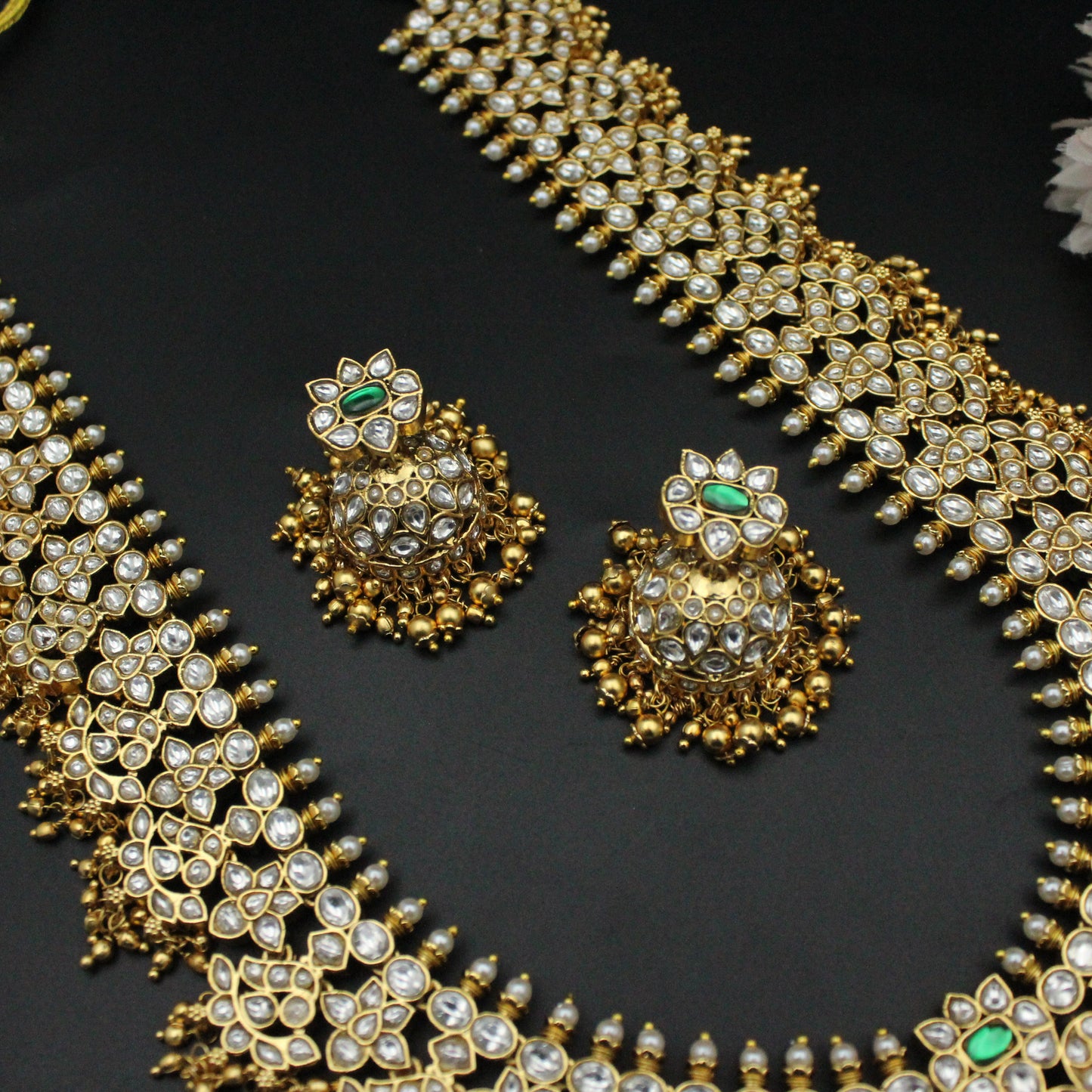41927 Jadau Full White Guttapusalu Long Necklace With Push Back Earrings