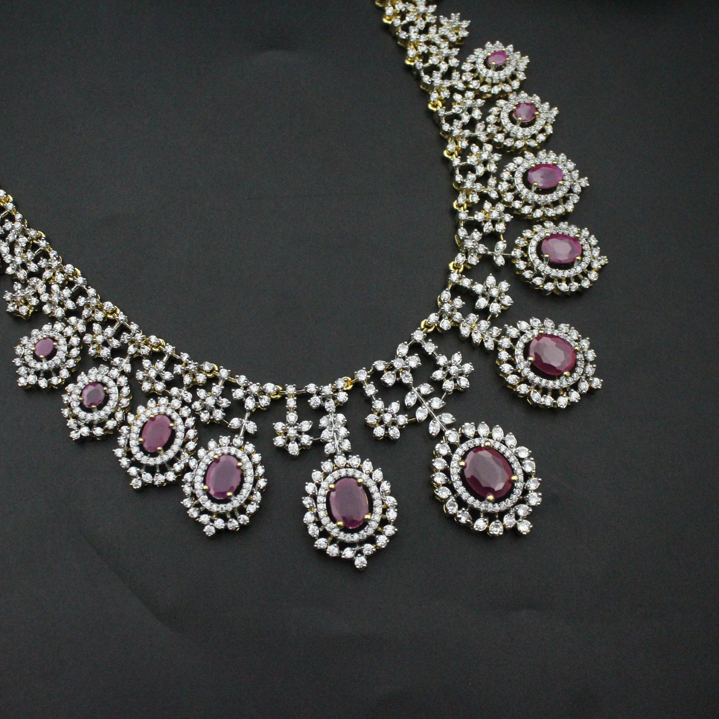 41881 GJ Fancy Short Necklace Set Red With Screw Back Earrings