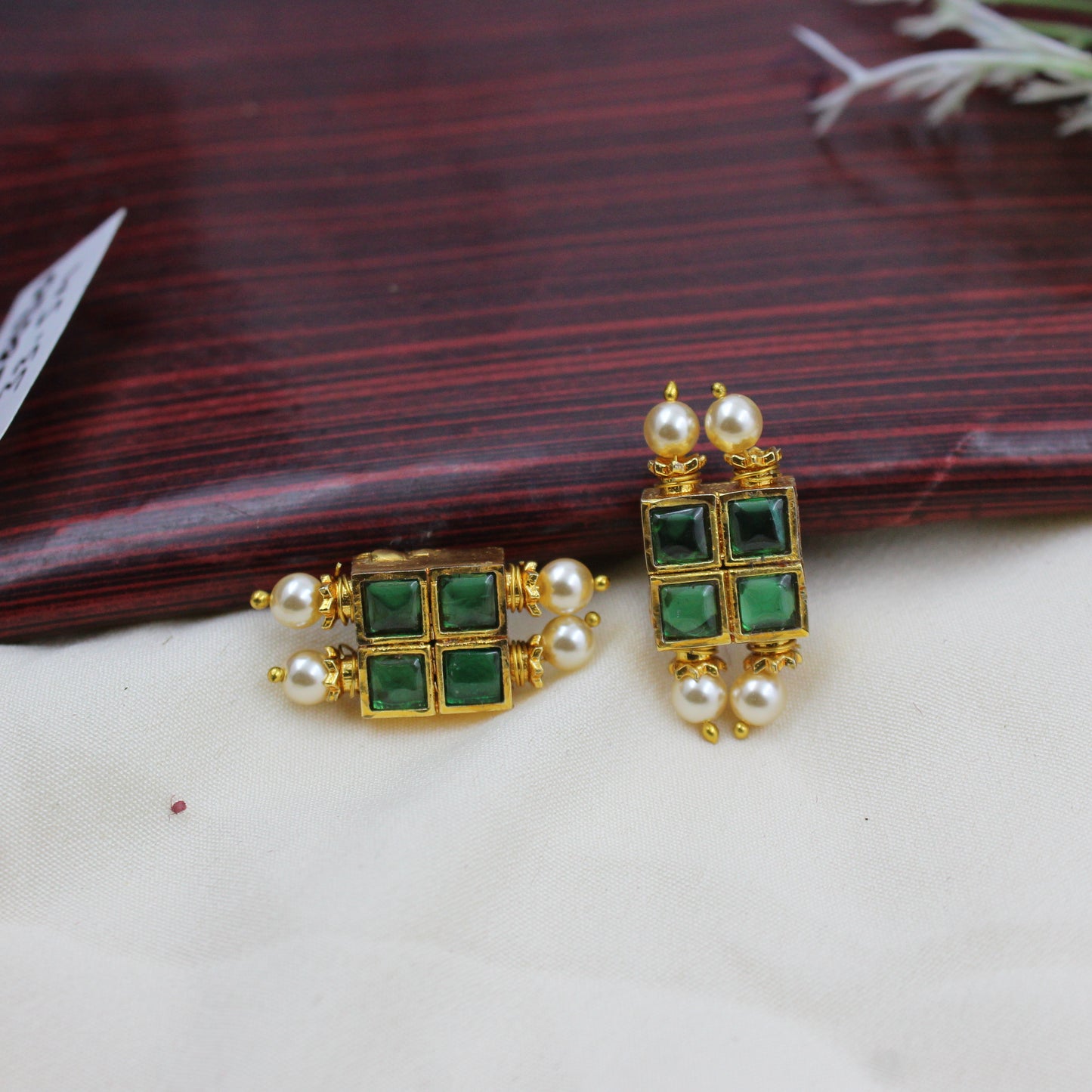 38030 Jadau Kundan Jalebi Necklace with Swarovski pearls