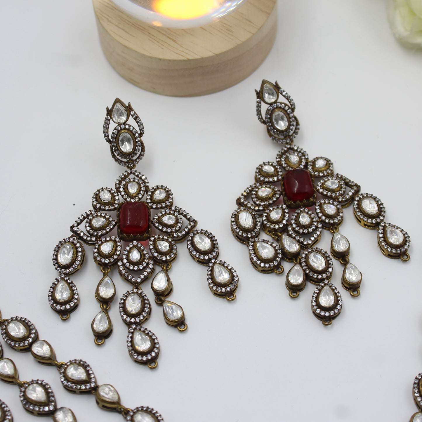 31862 Victorian 3 Layers Duplet Stone Red