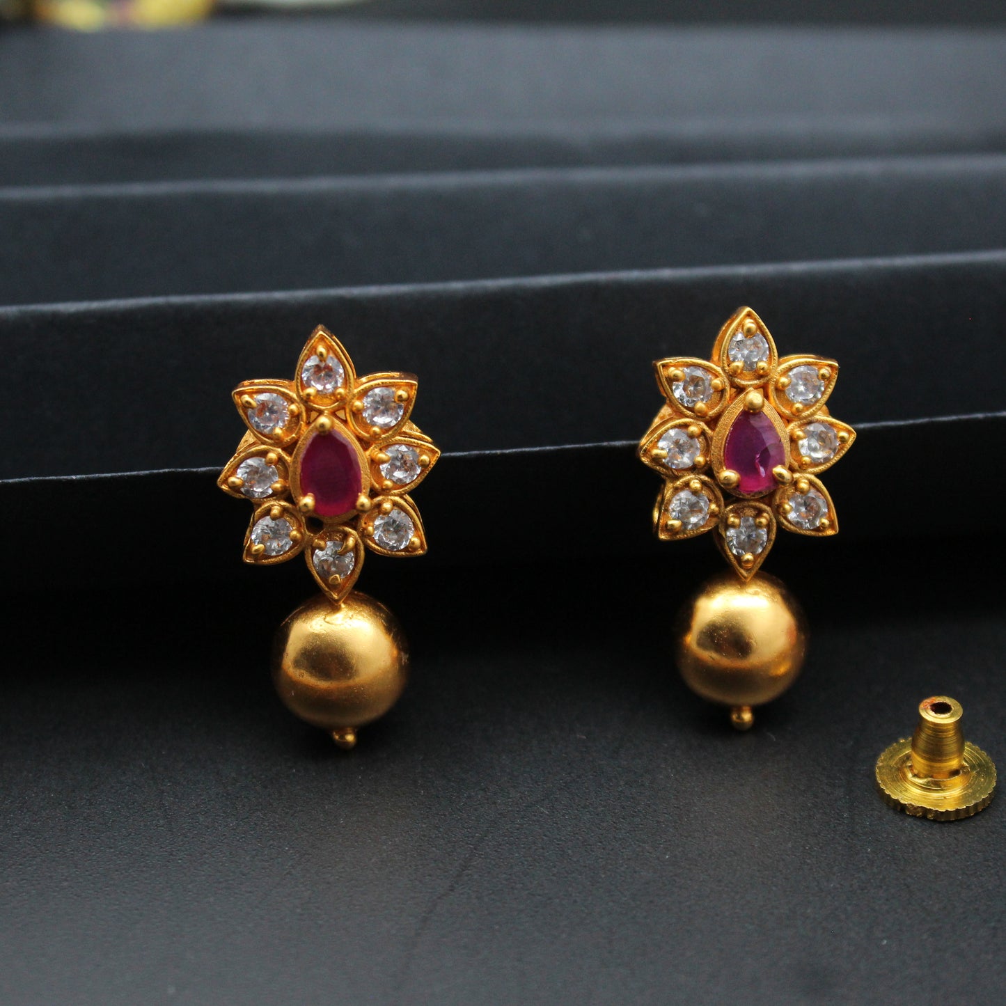 4133 Kempu Short Necklace