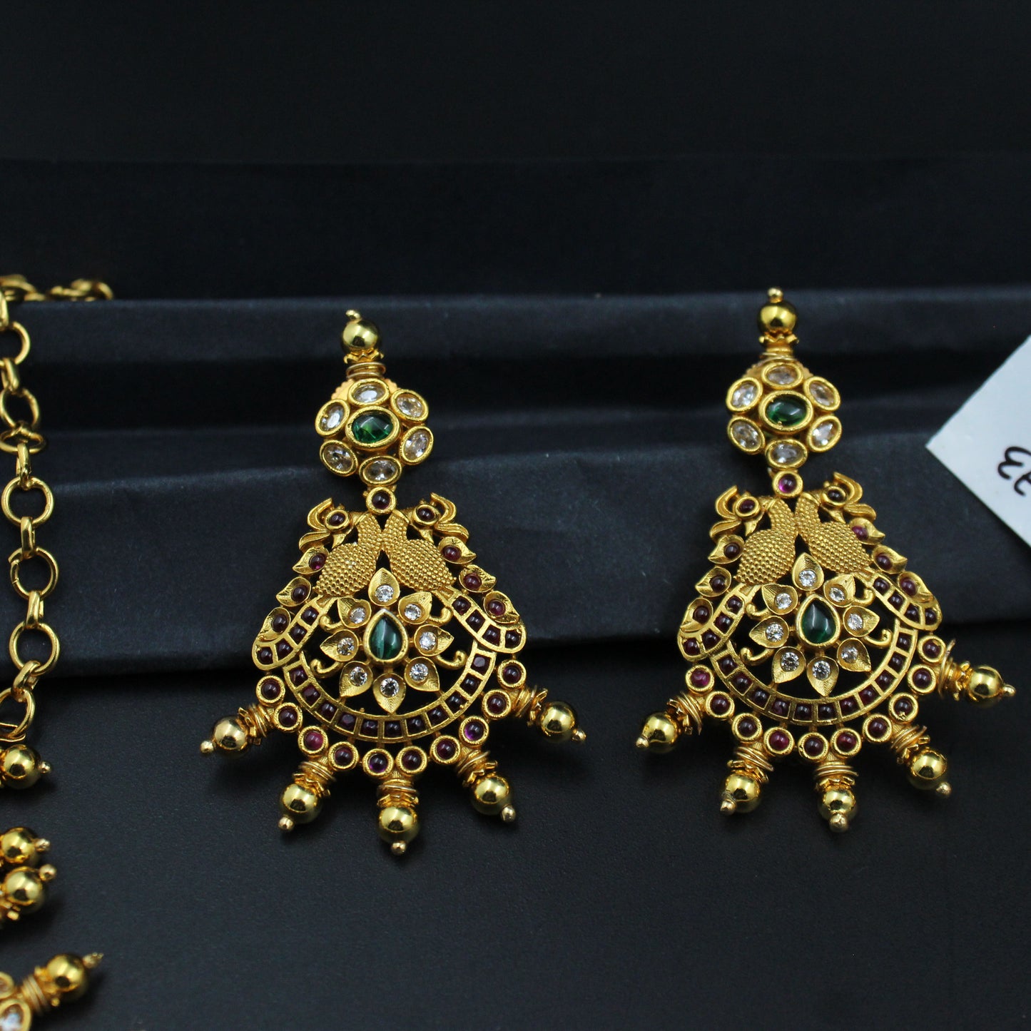 19973 Peacock mango necklace