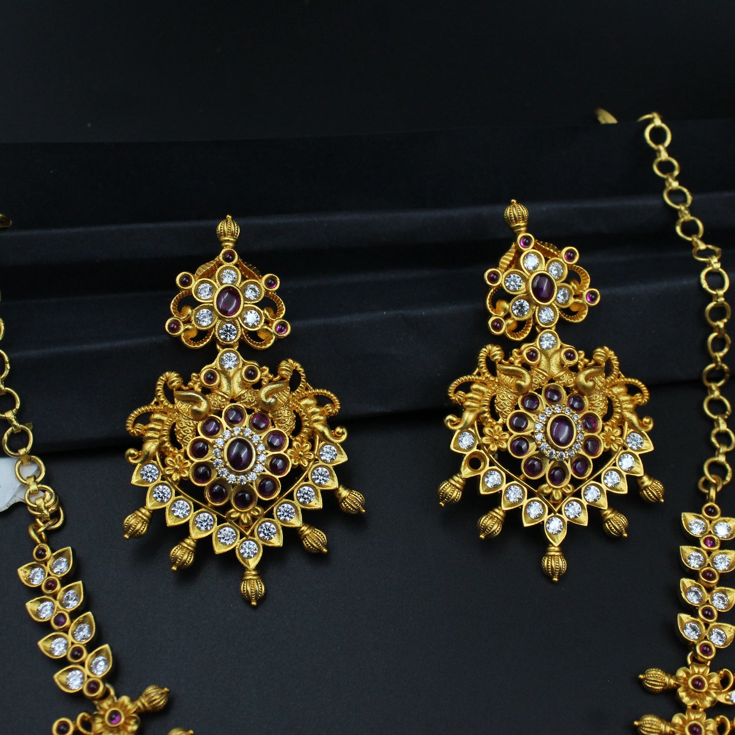 4923 Matte pota stone necklace