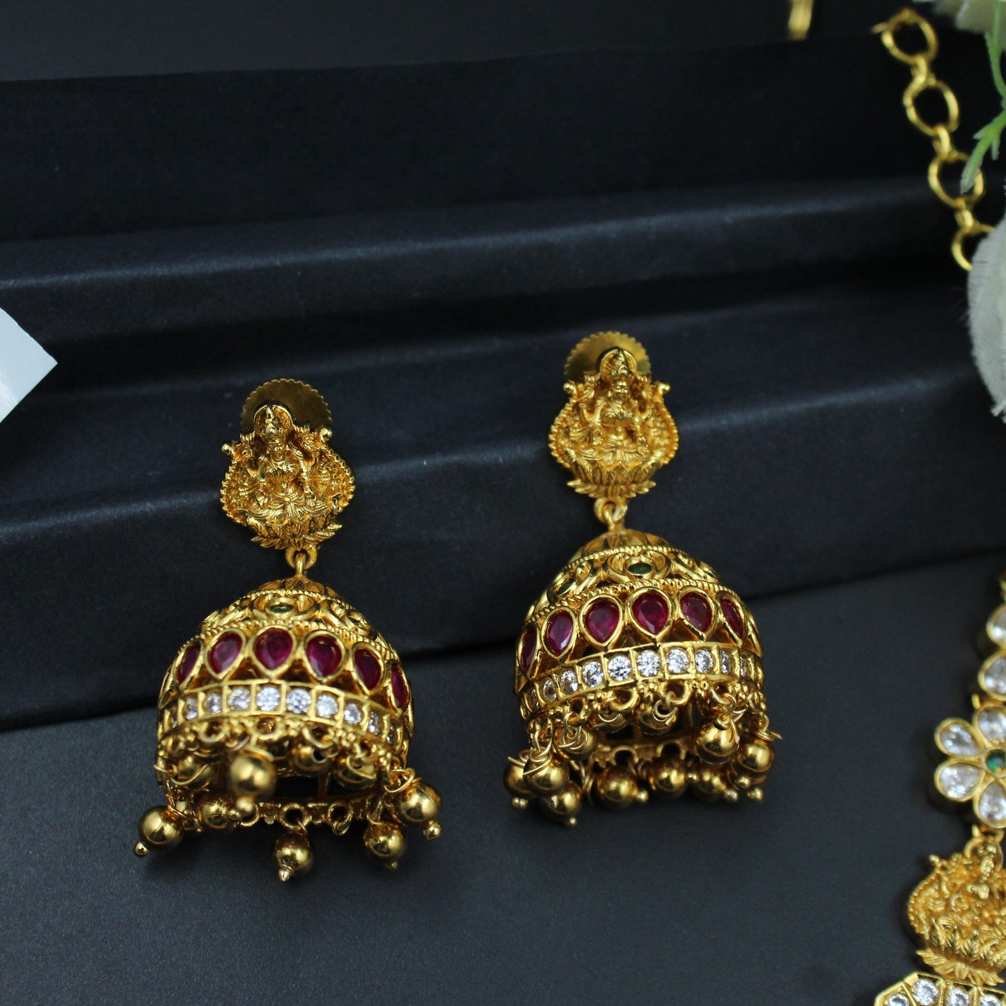19917 Lakshmi short guttapusalu necklace with earrings