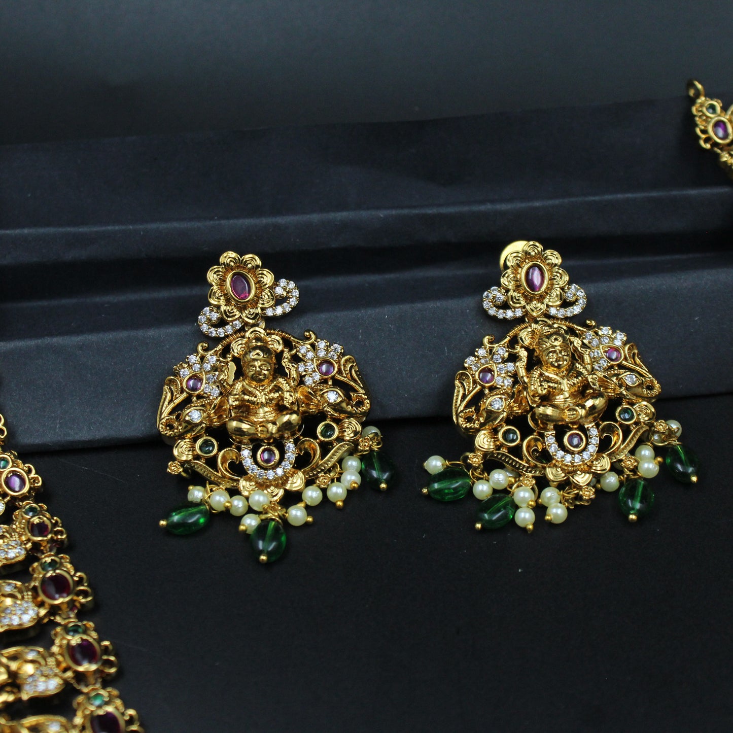 29414 Matte elephant laxmi necklace