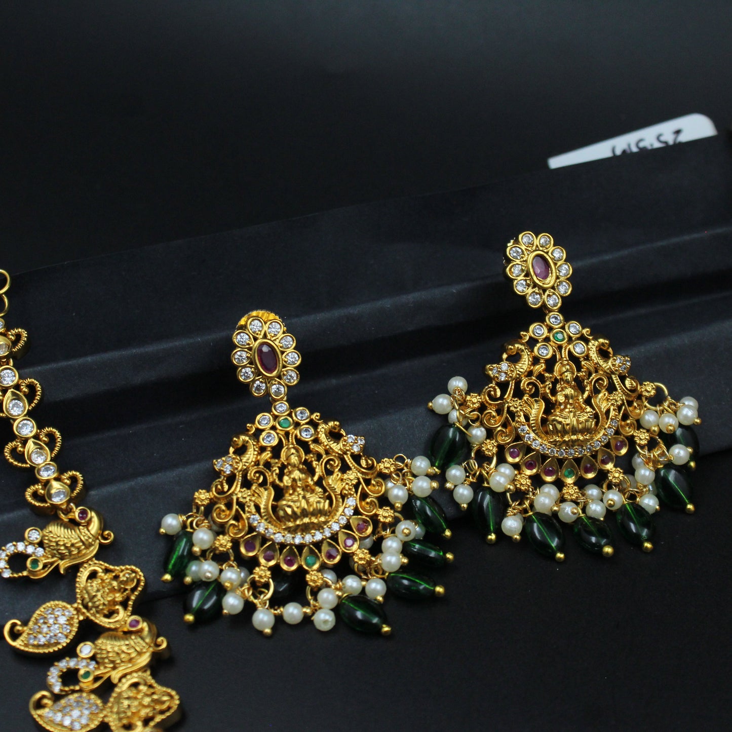 34910 Matte Long Necklace