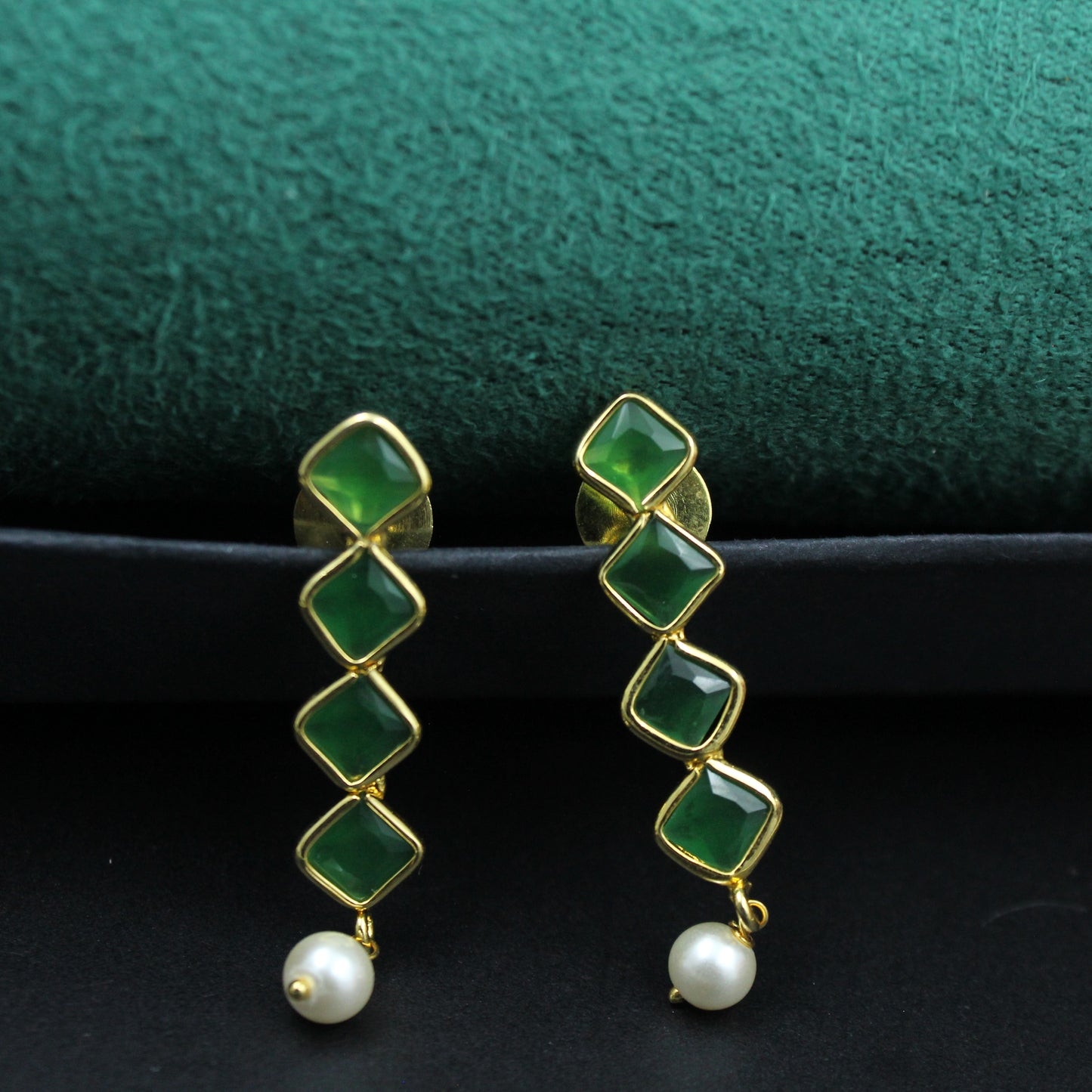 40290 - 5 Lines Sugar Beads Mala Mehendi Green With Square Pendent