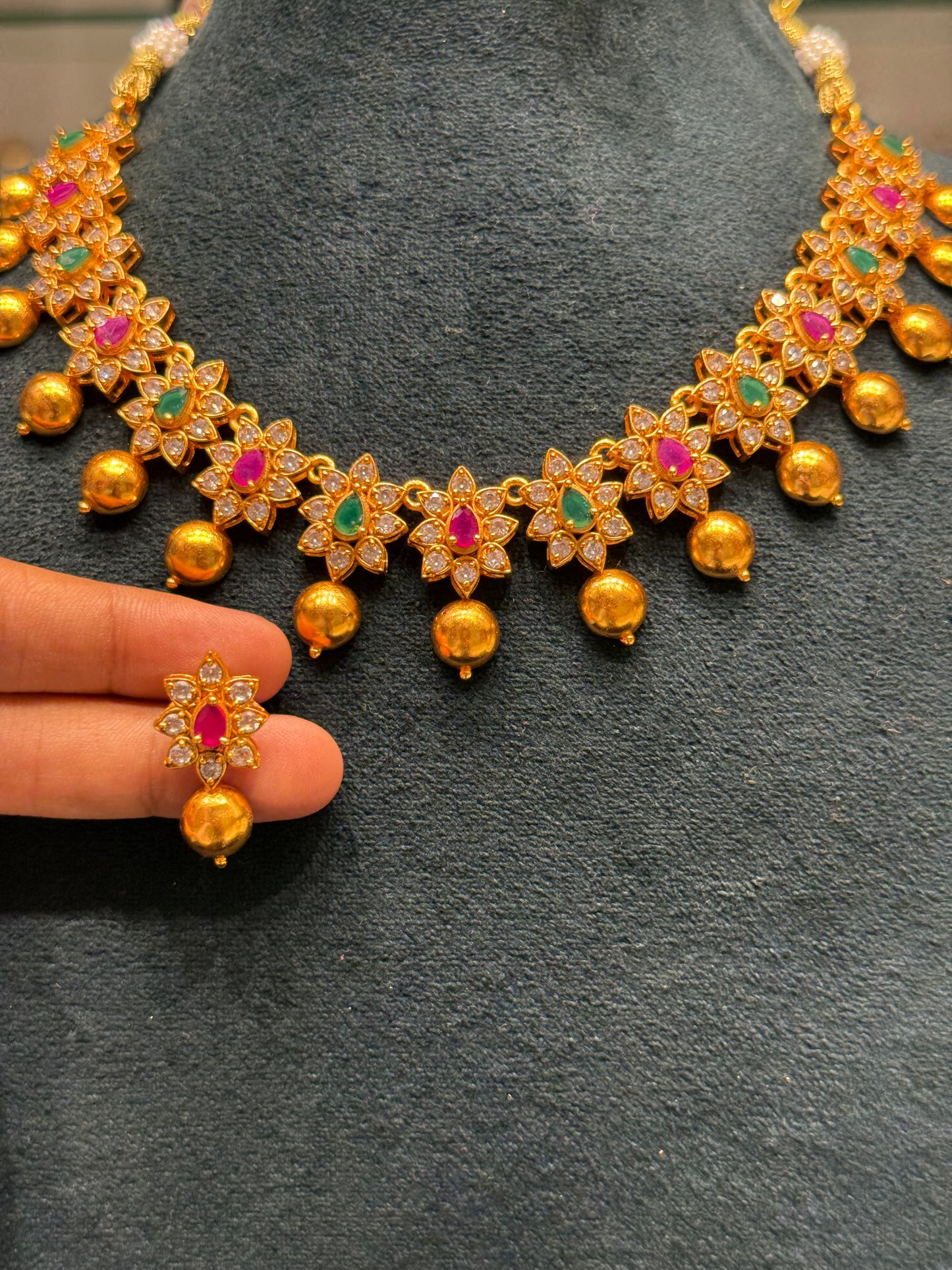 4130 Rose Gold Floral necklace