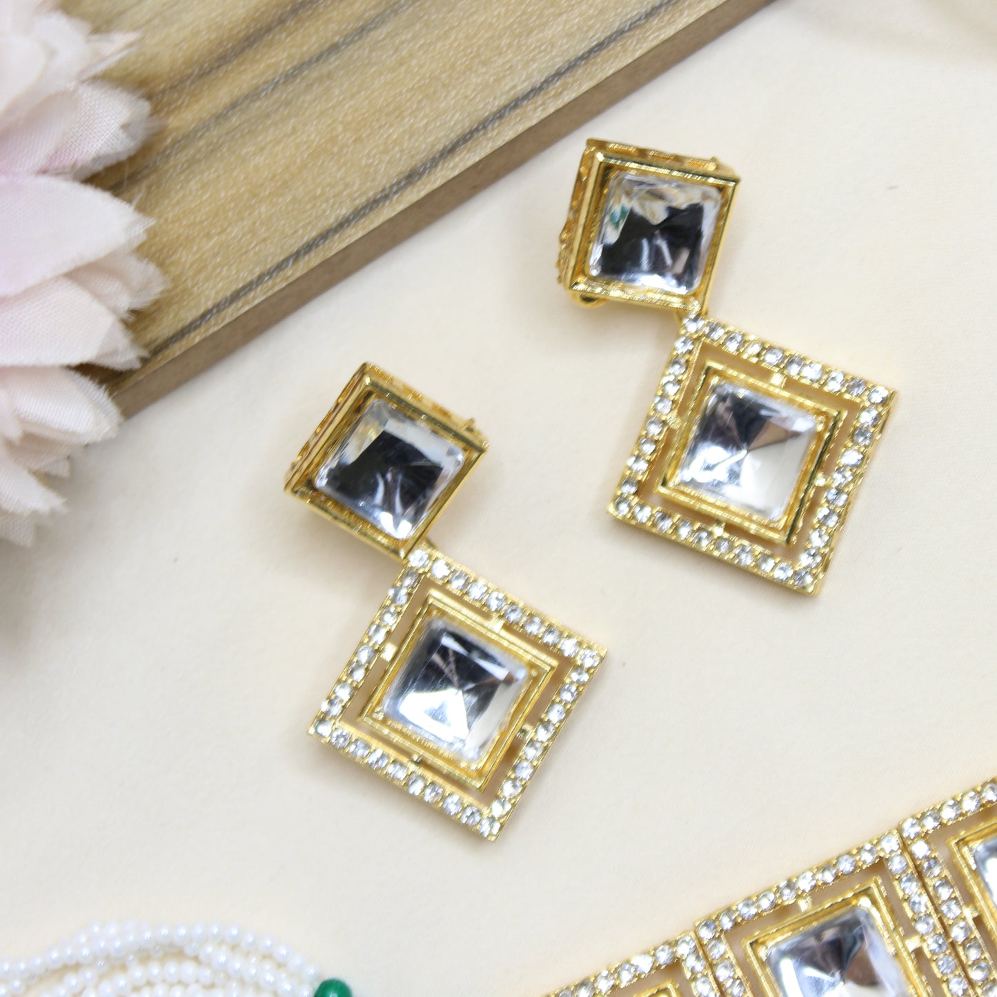 22557 Kundan Pearls Choker Green