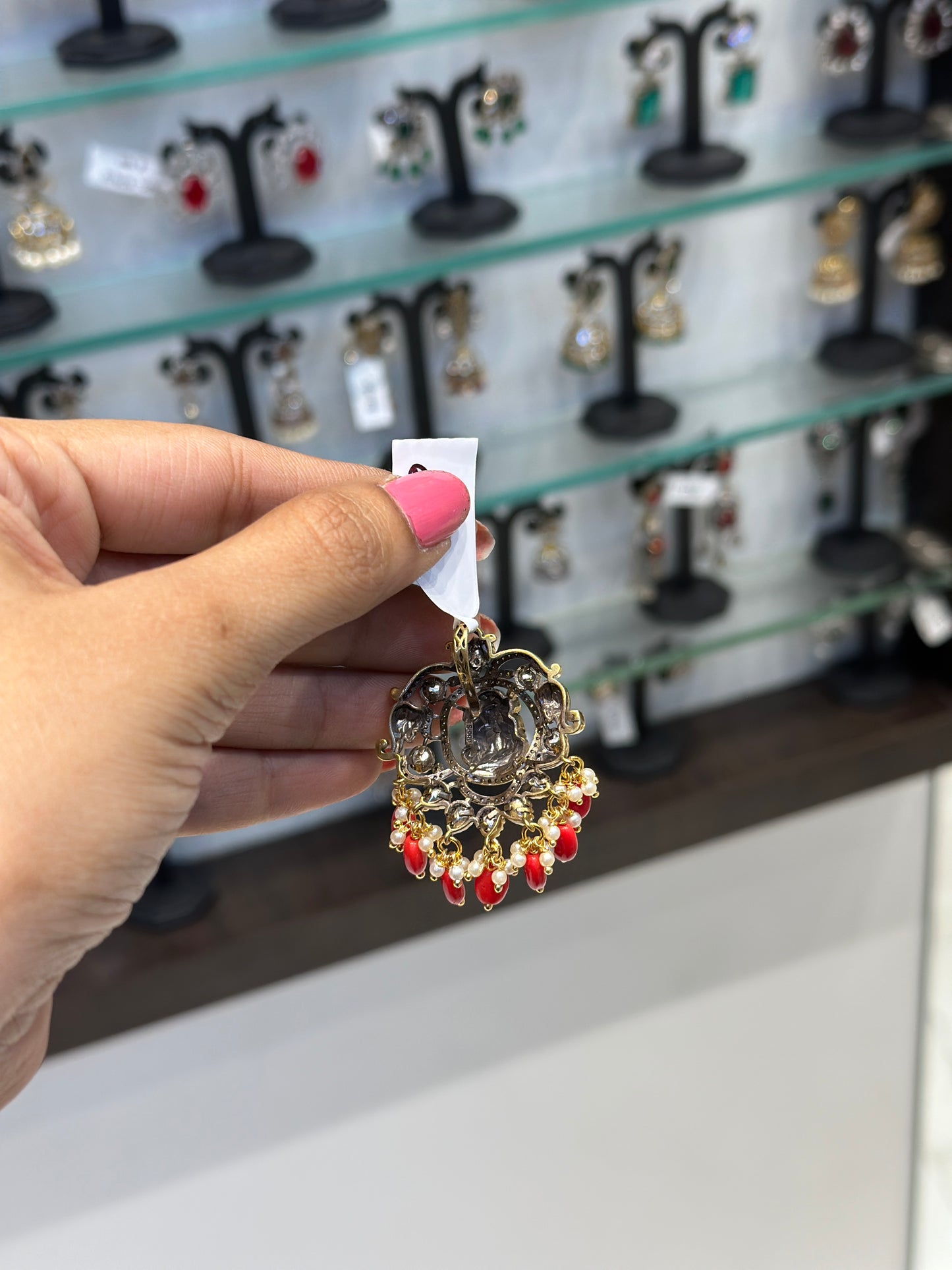 38246 Ganesha locket