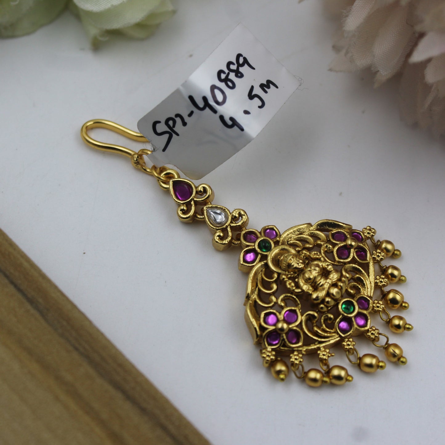 40889 Nakshi kundan laxmi Maangtikka