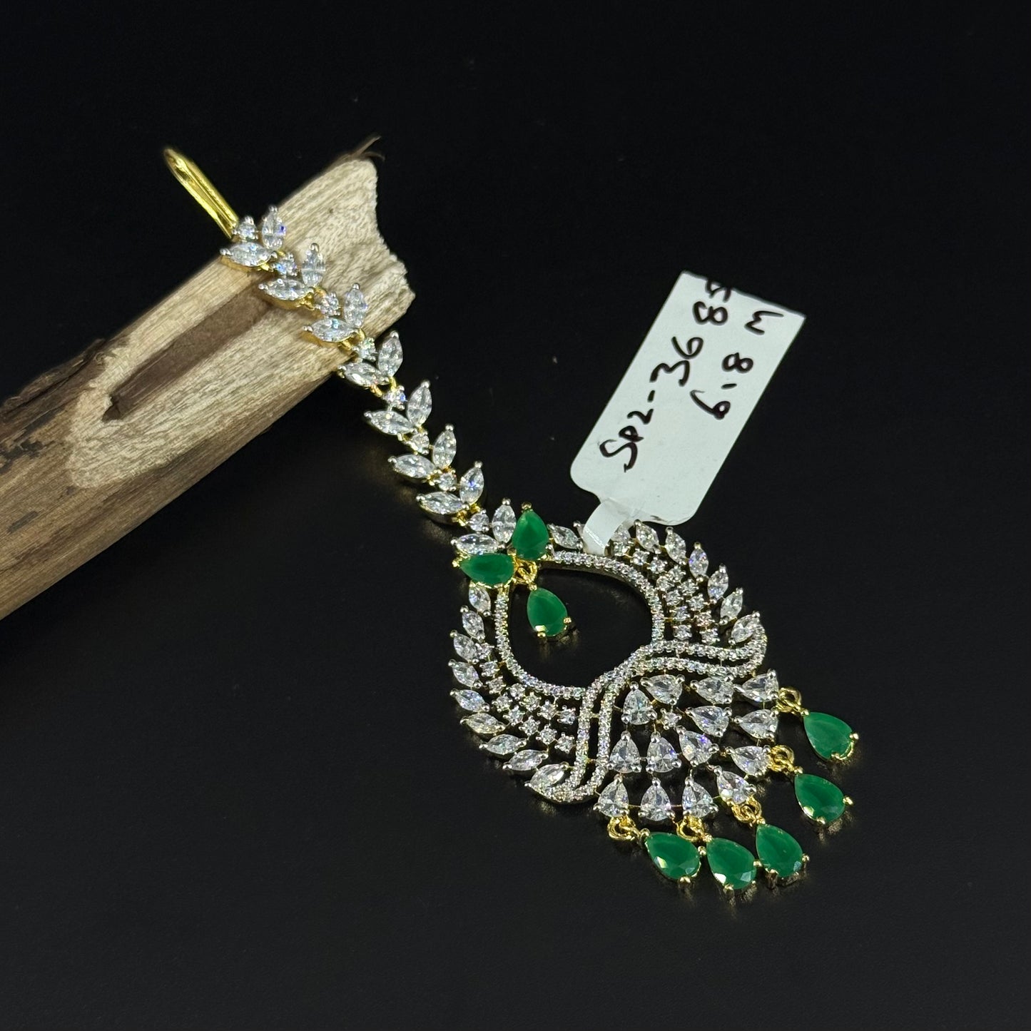 36853 G J Maang Tika